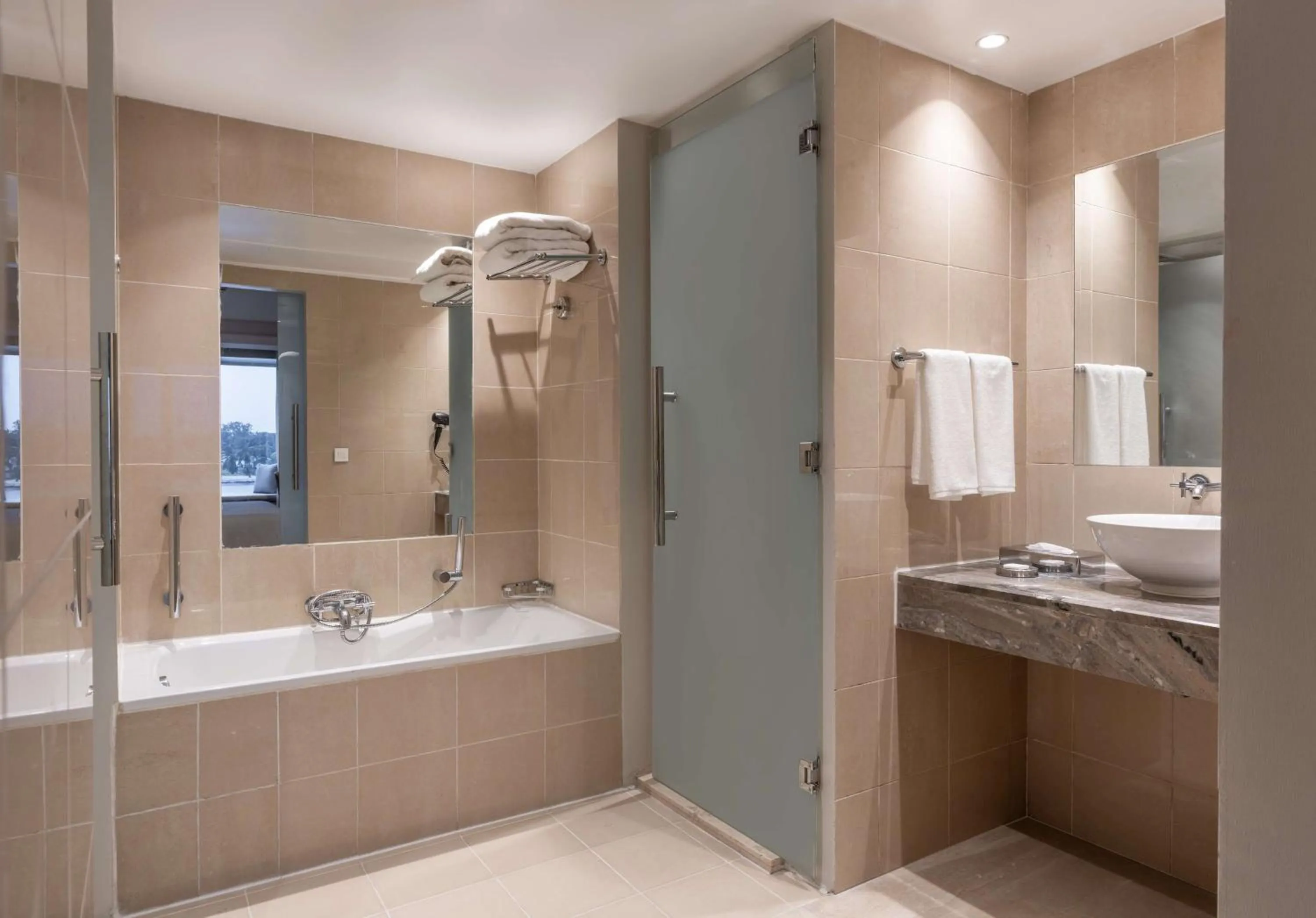 Bathroom in Radisson Blu Anchorage Hotel