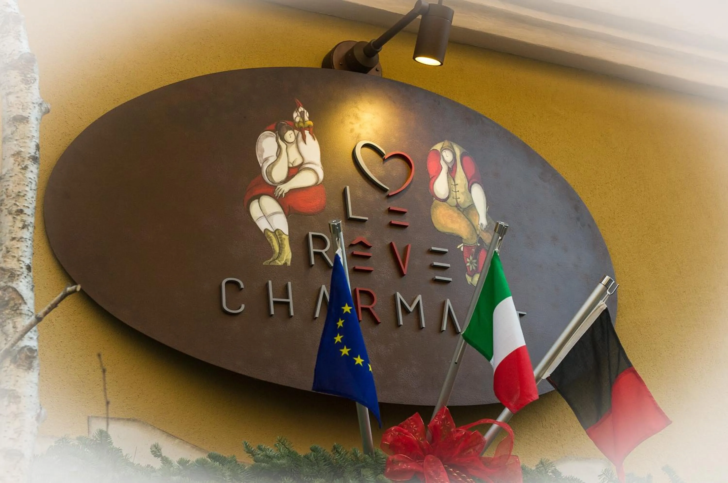 Facade/entrance in Le Reve Charmant