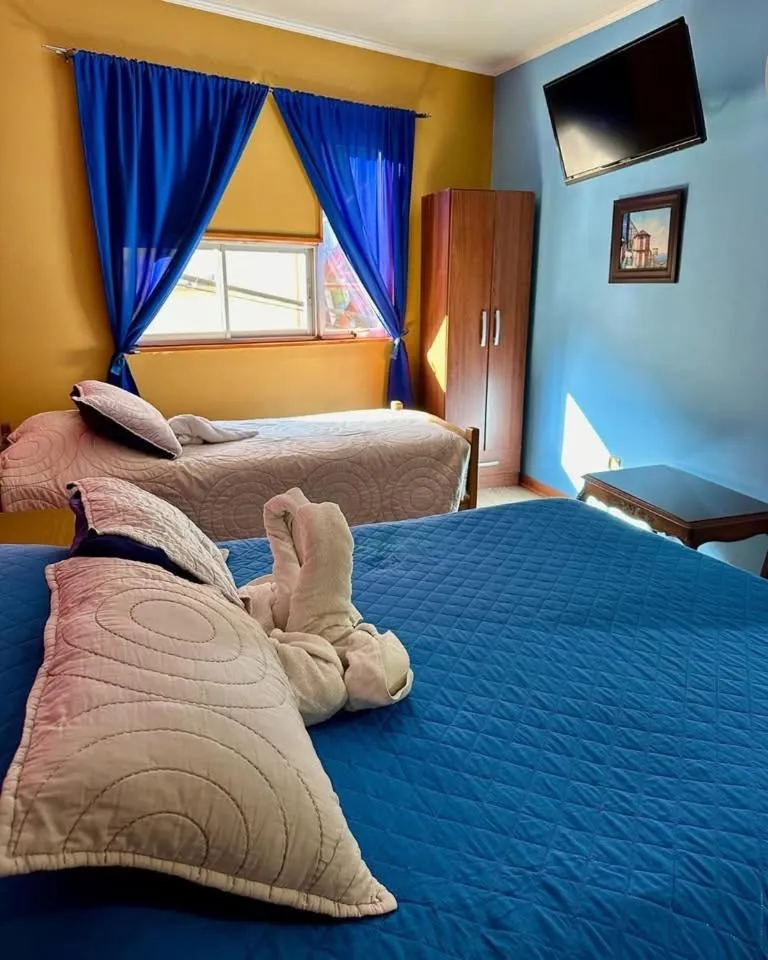 Photo of the whole room, Bed in Hostal Recuerdos de Familia