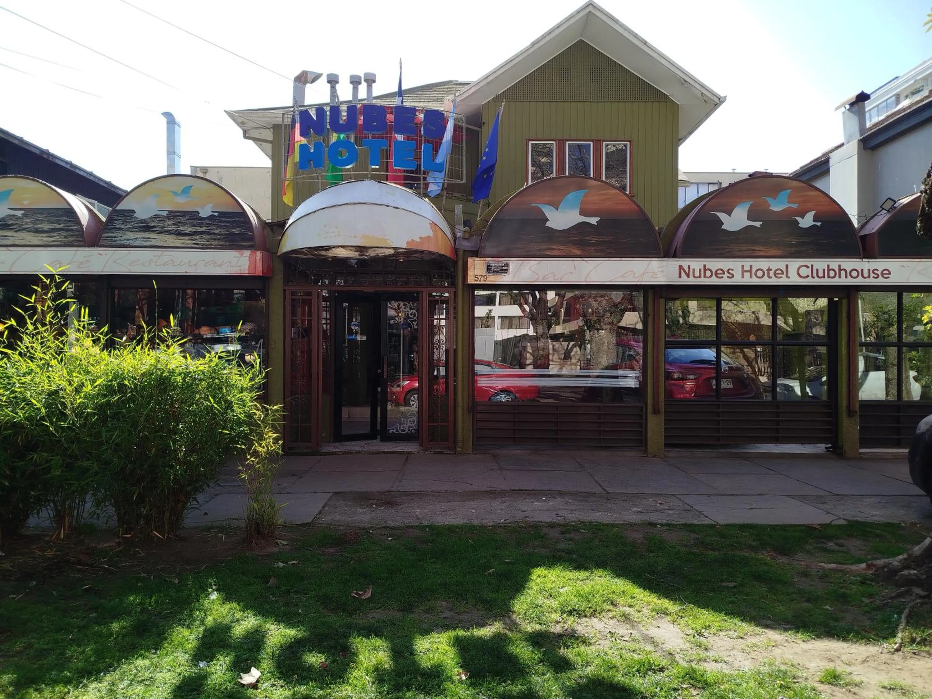 Facade/entrance in Nubes Hotel