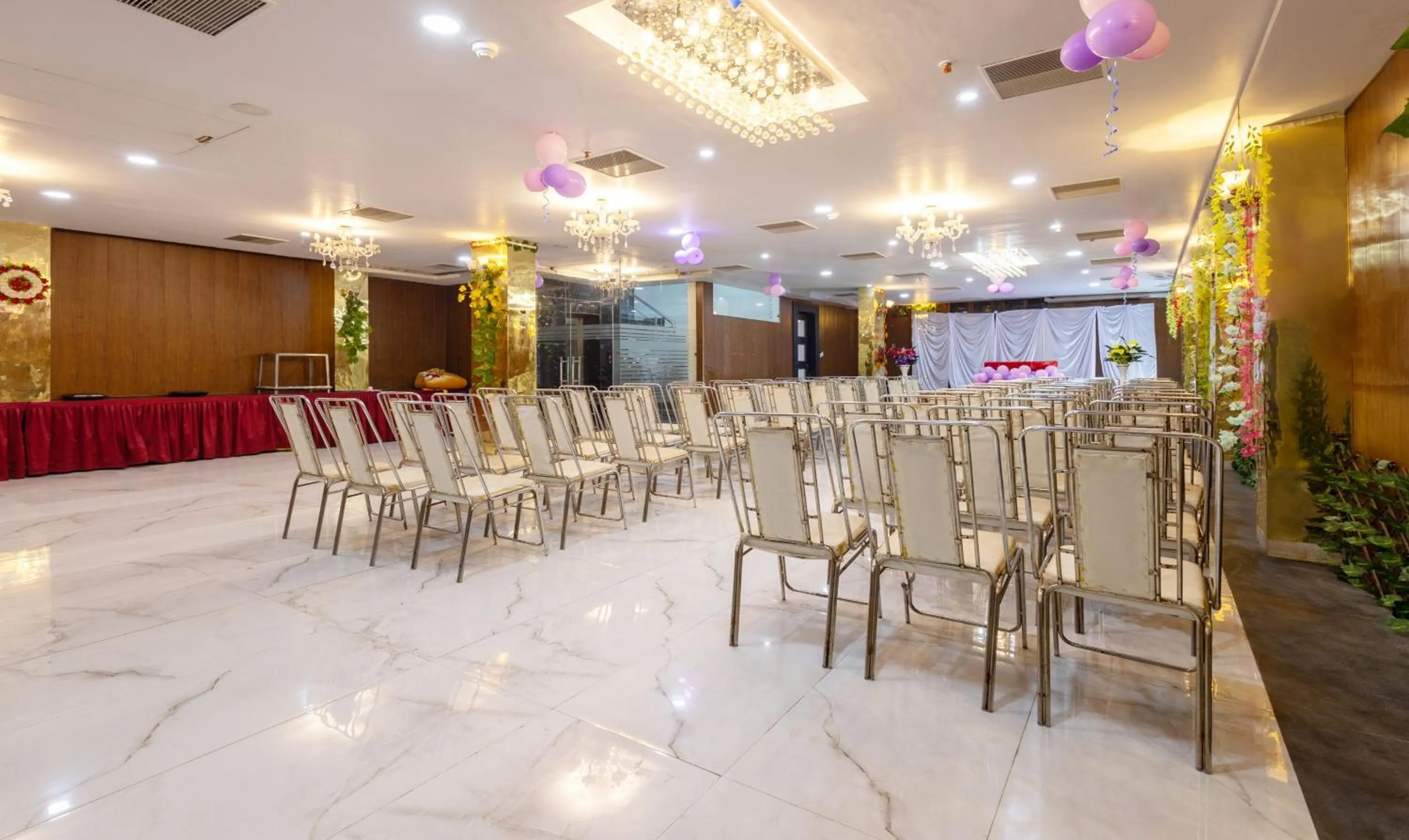 Banquet/Function facilities in Treebo Shakuntalam, Near Lucknow Airport