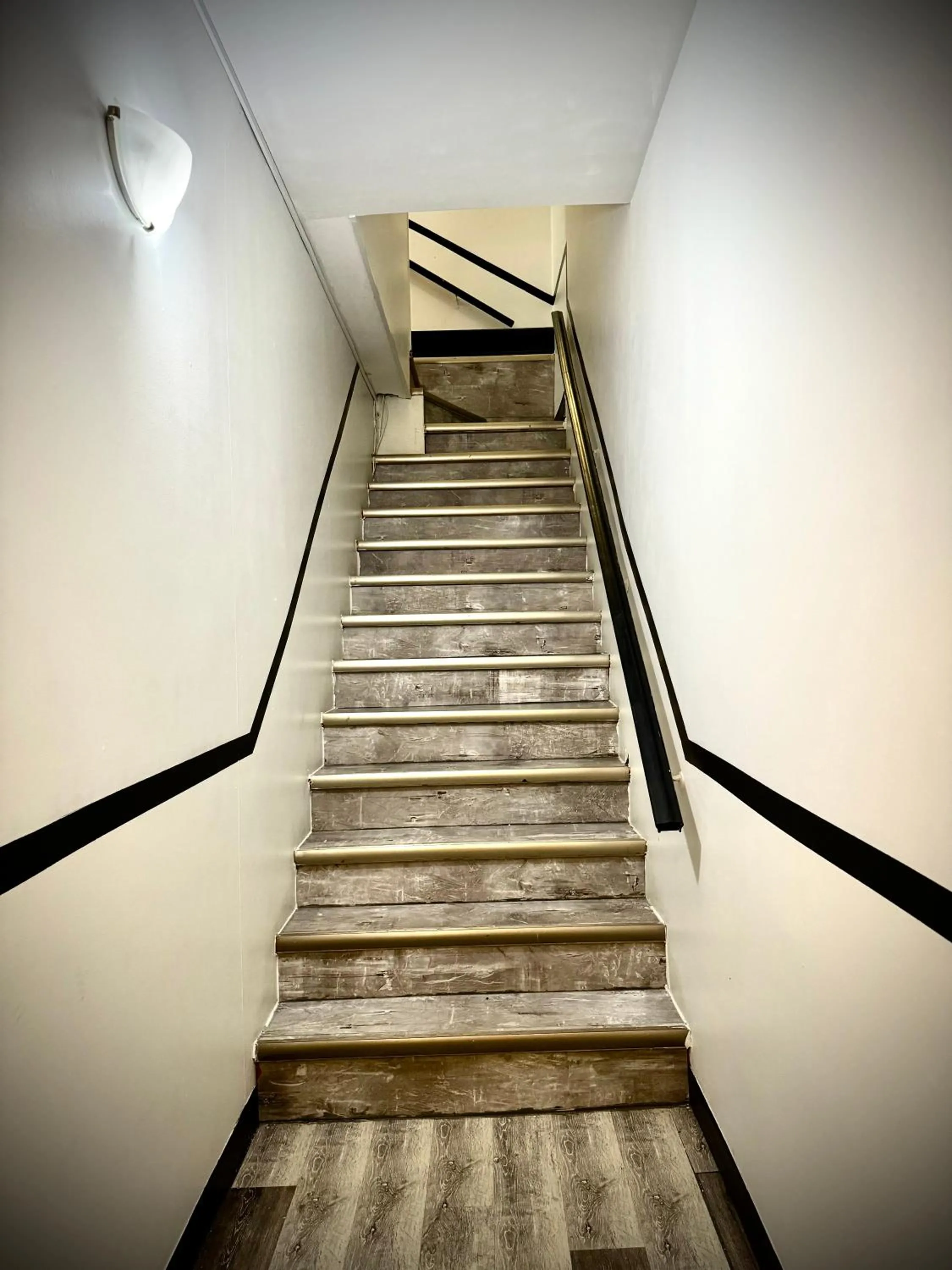 Property building in Royal Oak Inn