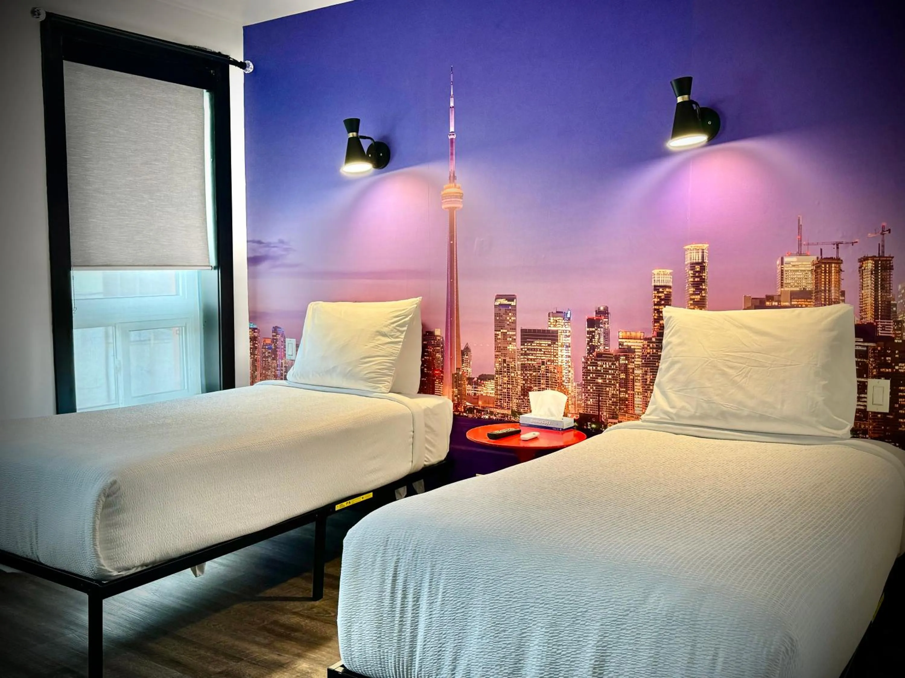 Bedroom, Bed in Royal Oak Inn