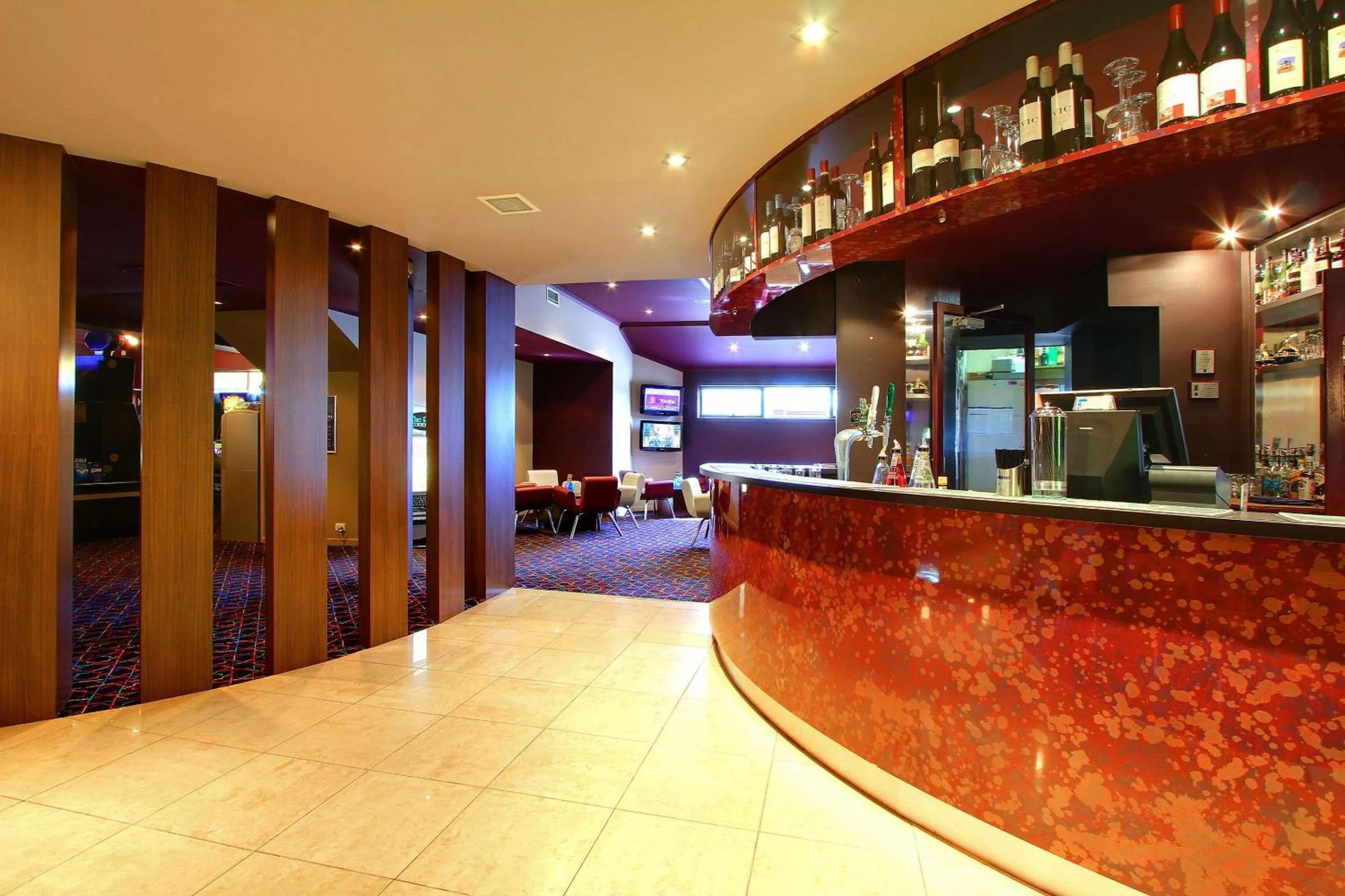 Lounge or bar in Comfort Inn The Pier