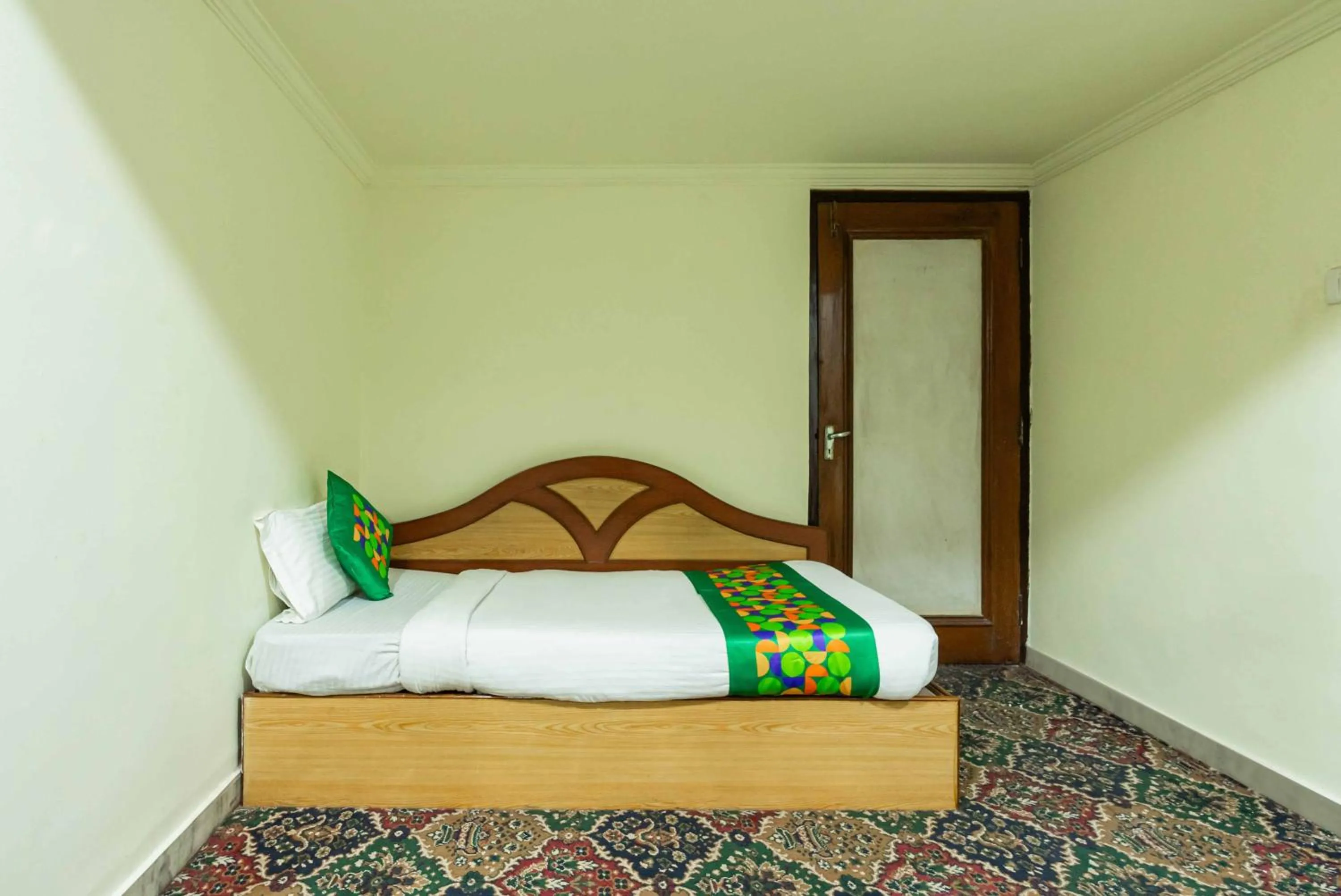 Bedroom in Treebo Edge Raipur Railway Station