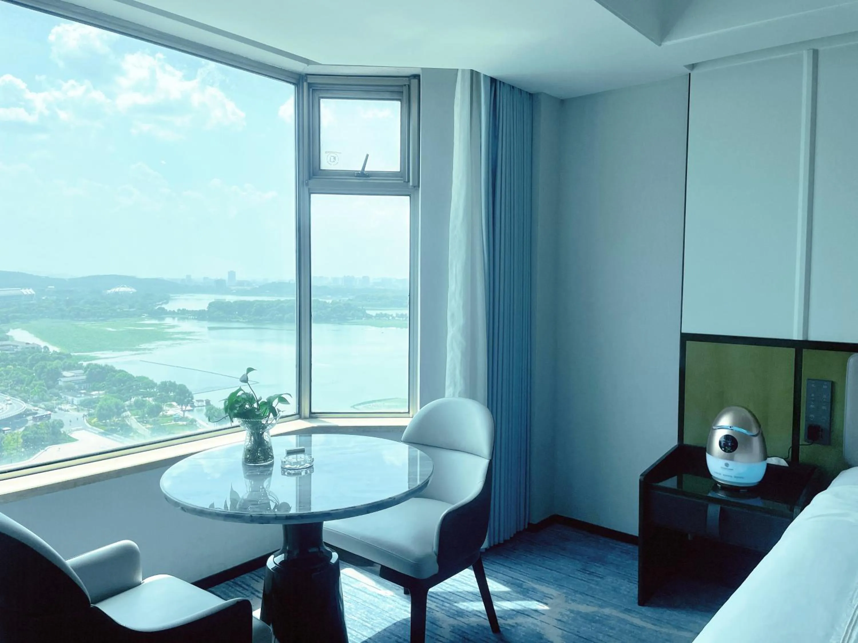 Bed in Shu Guang International Hotel