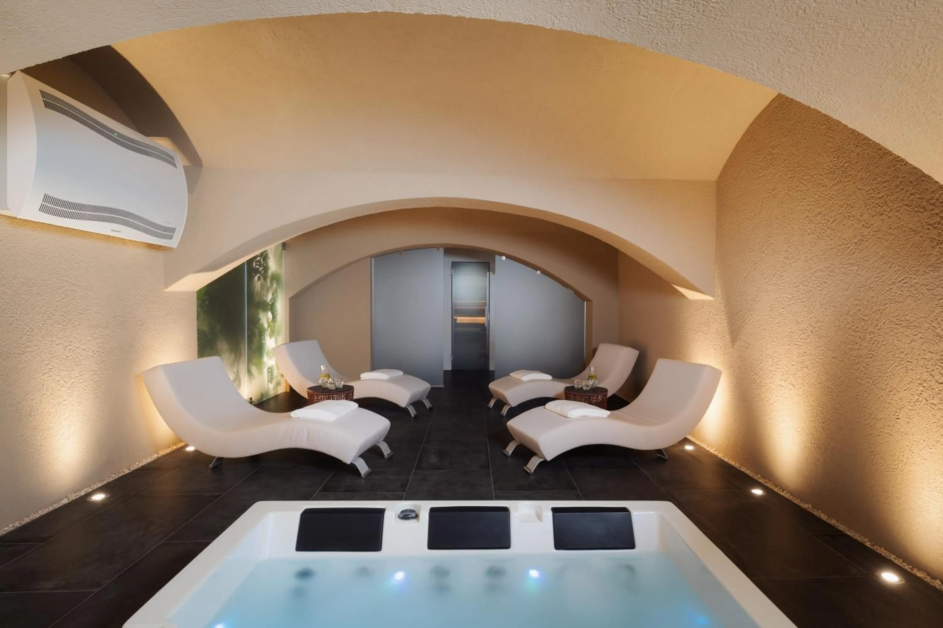 Spa and wellness centre/facilities, Bed in EA Hotel Sonata