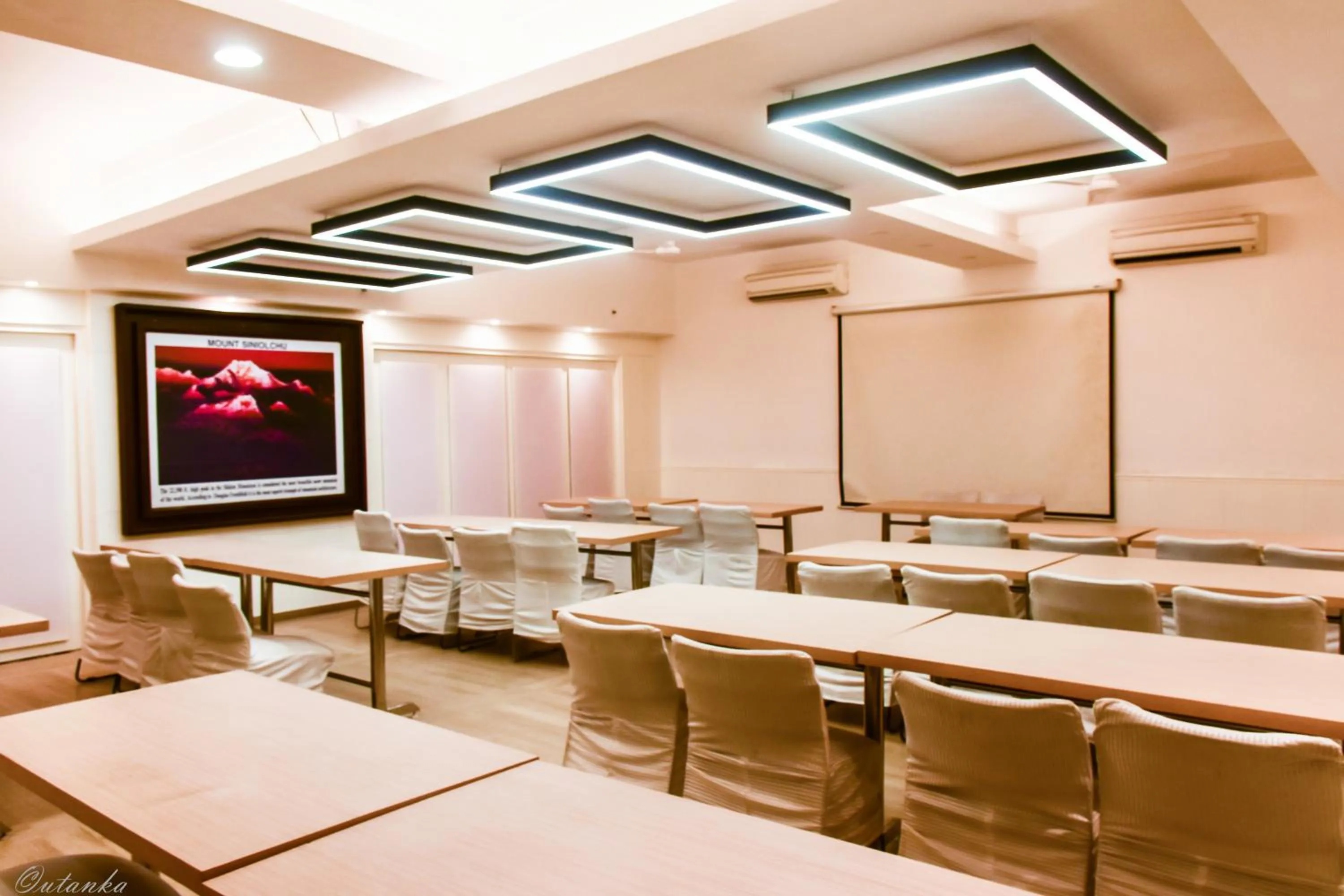 Banquet/Function facilities in The Legend Inn Delhi