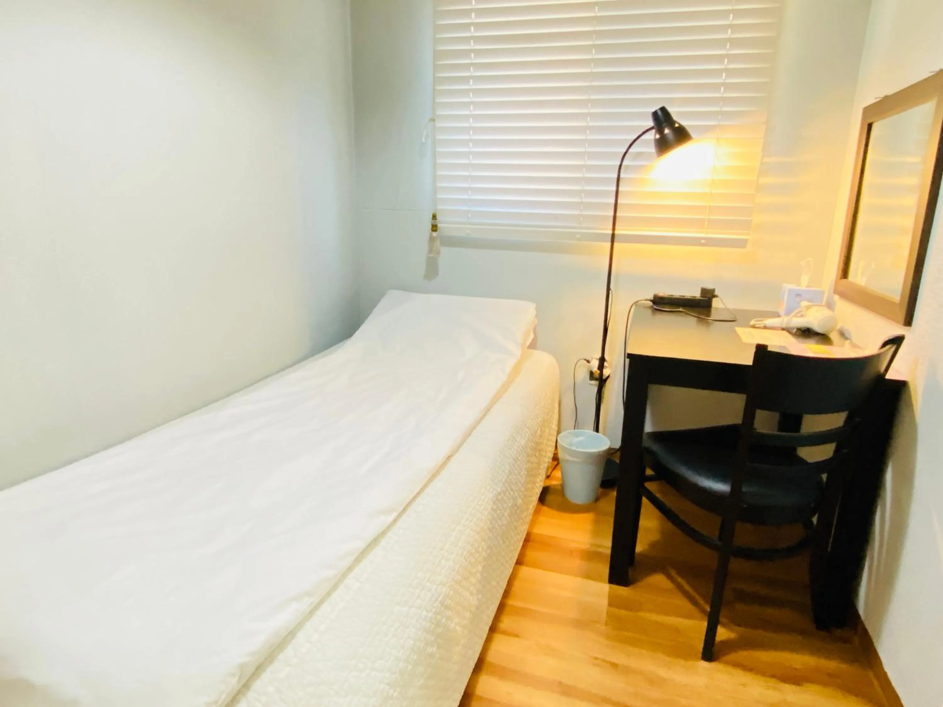 Photo of the whole room, Bed in Aroha Guesthouse Seoul Station
