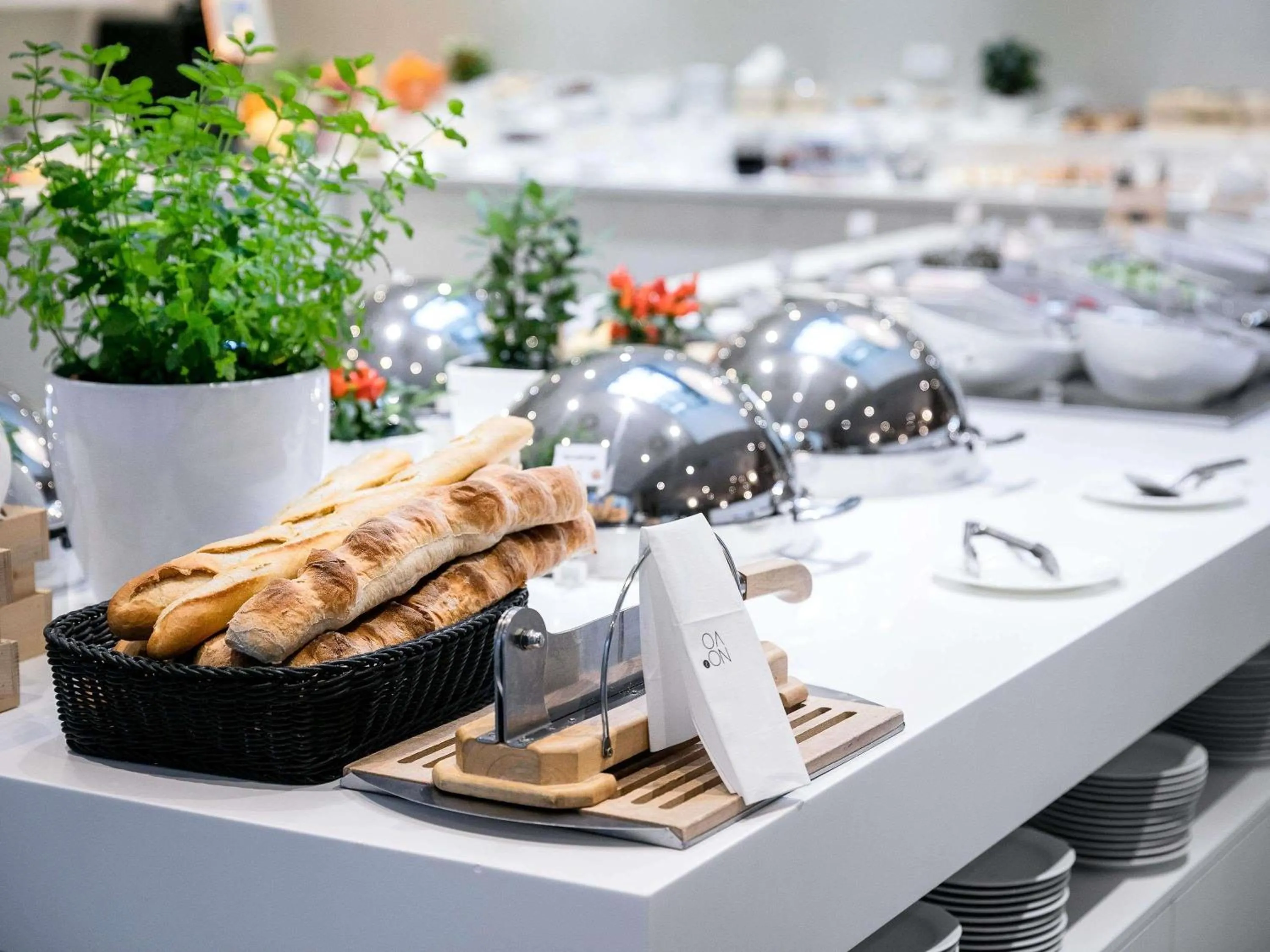 Restaurant/places to eat in Novotel Praha Wenceslas Square