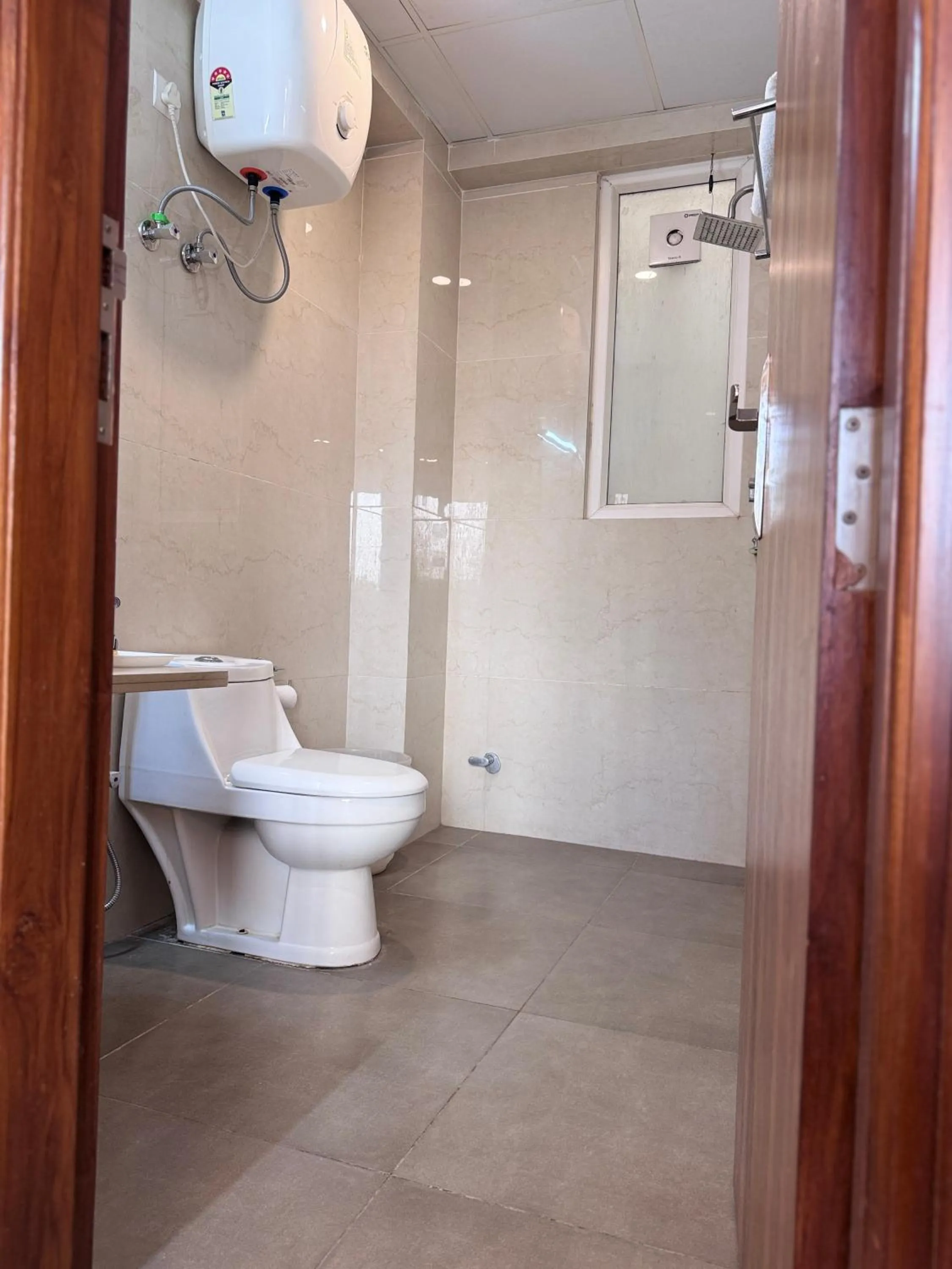 Bathroom in Hotel Golf View Suites-Golf Course Road Gurgaon