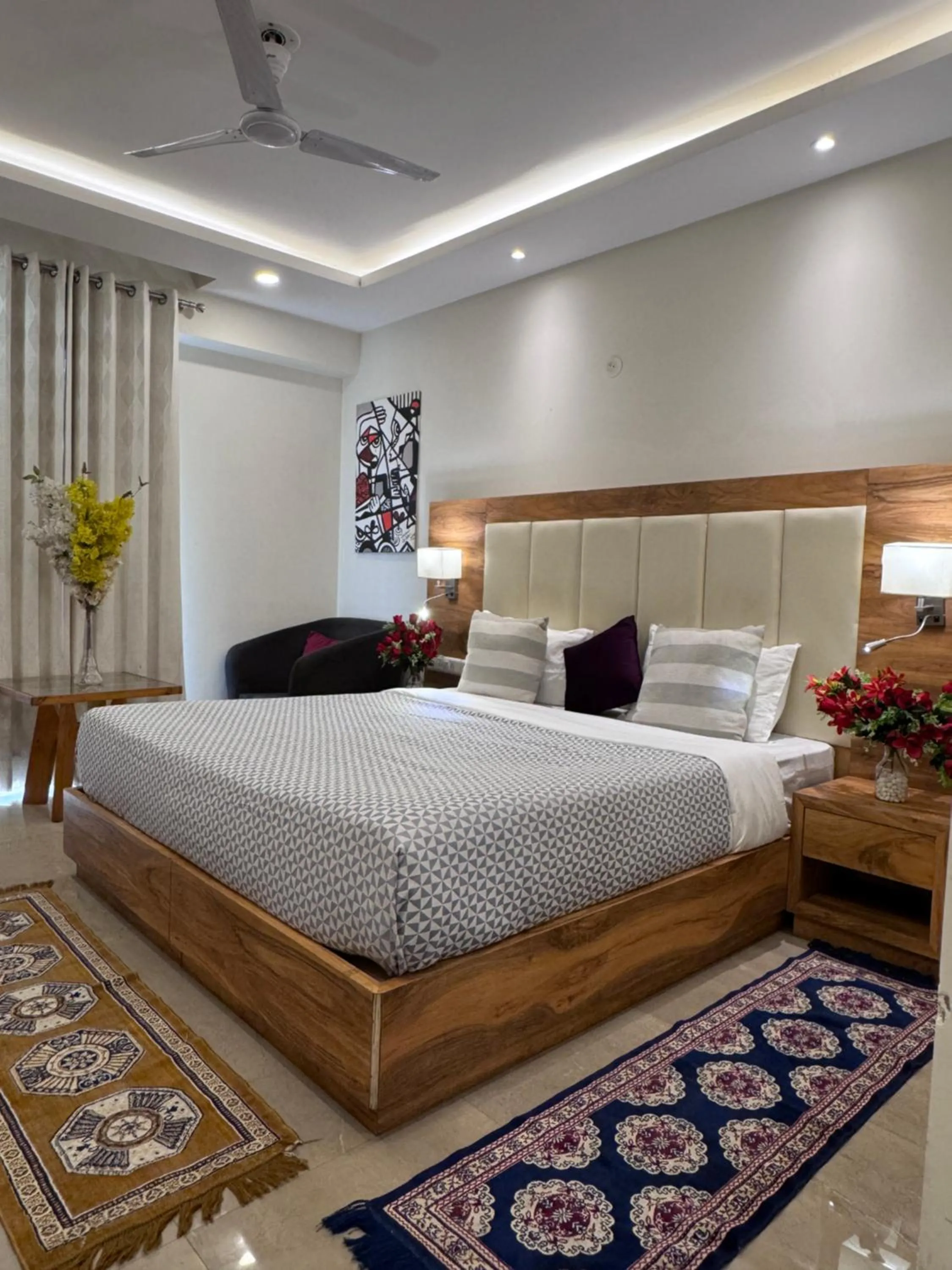 Bed in Hotel Golf View Suites-Golf Course Road Gurgaon