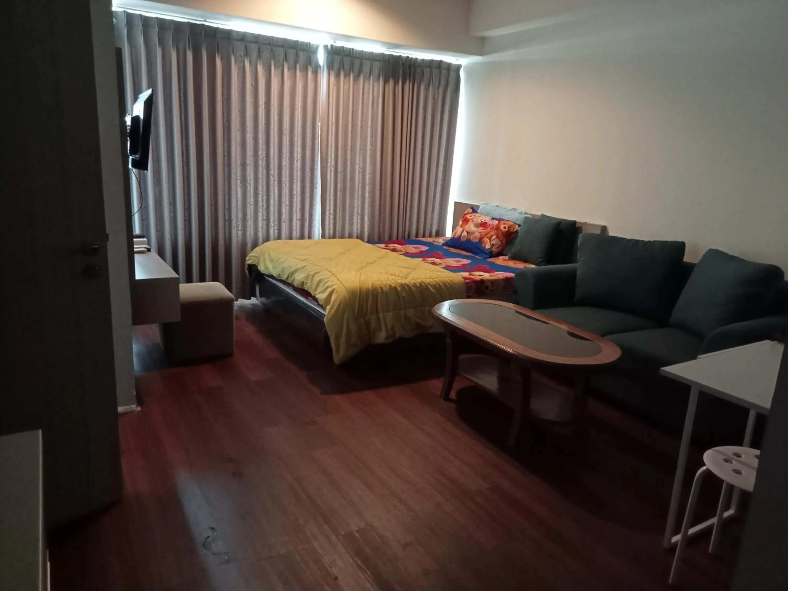 Bed in Apartemen Grand Kamala Lagoon Bekasi By Cicie Room