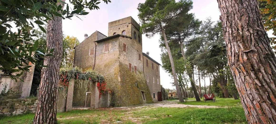 Restaurant/places to eat in Antico Borgo La Commenda