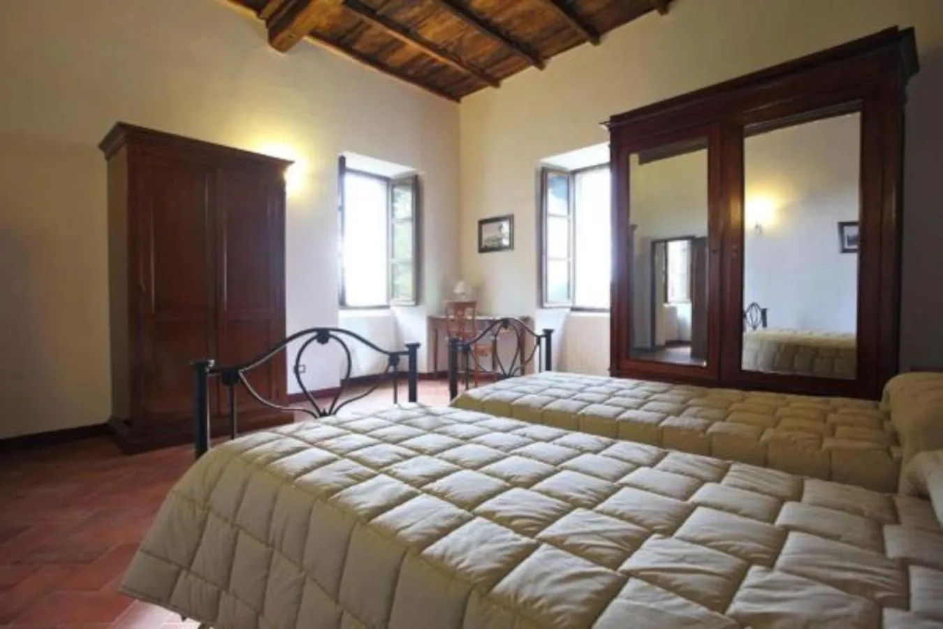 Bed in Antico Borgo La Commenda