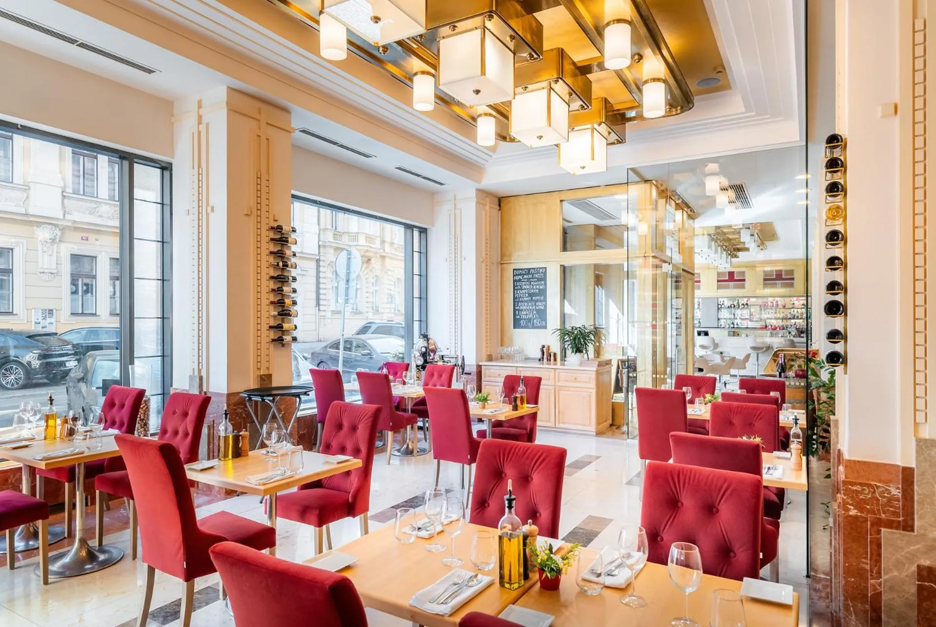 Restaurant/places to eat in Majestic Plaza Hotel Prague