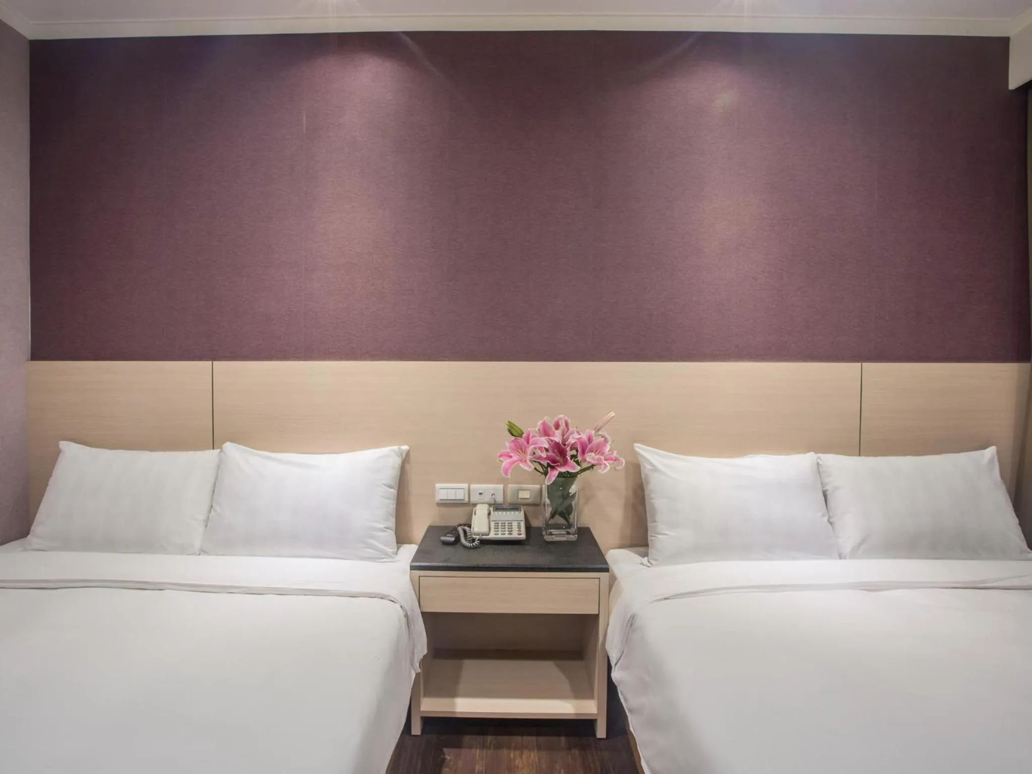 Bedroom, Bed in KKS Hotel