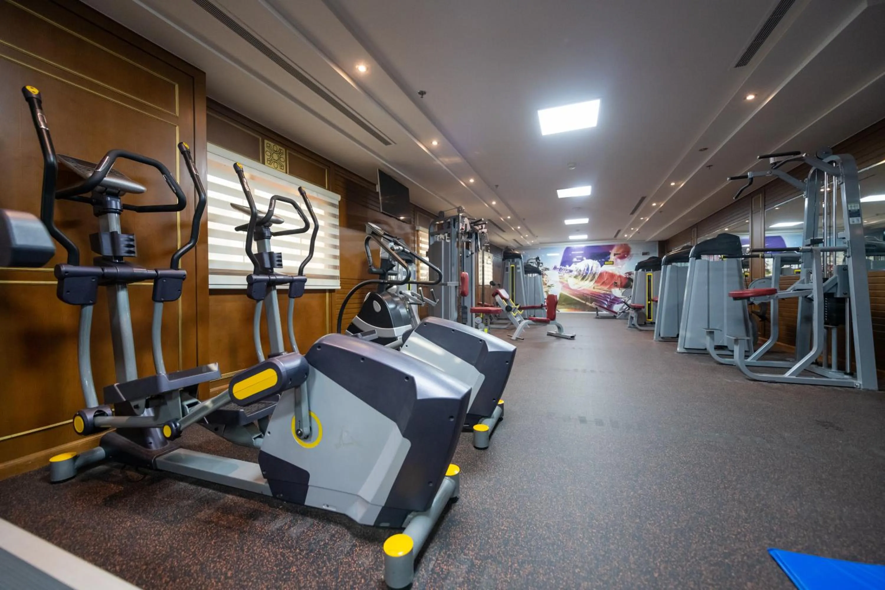 Fitness centre/facilities in WA Hotel