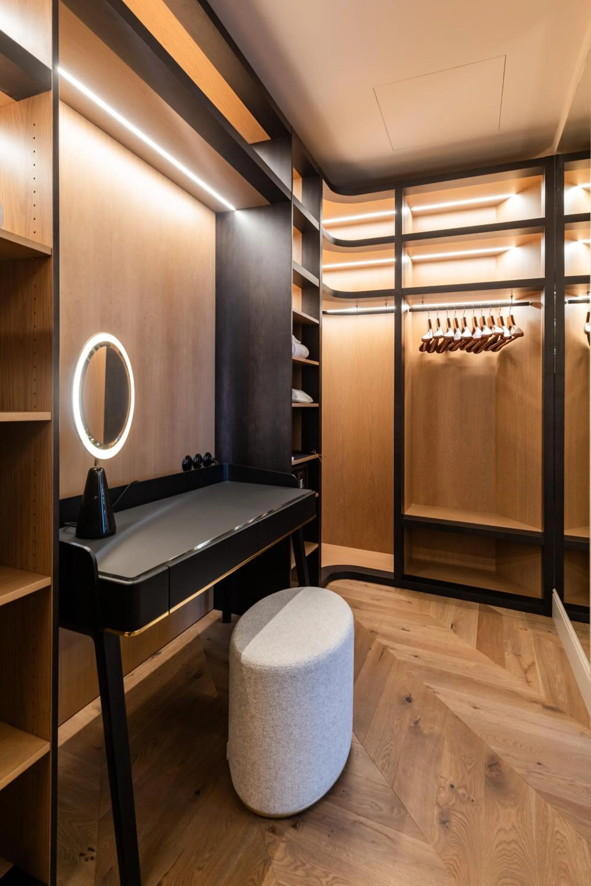 wardrobe in Grandhotel Pupp