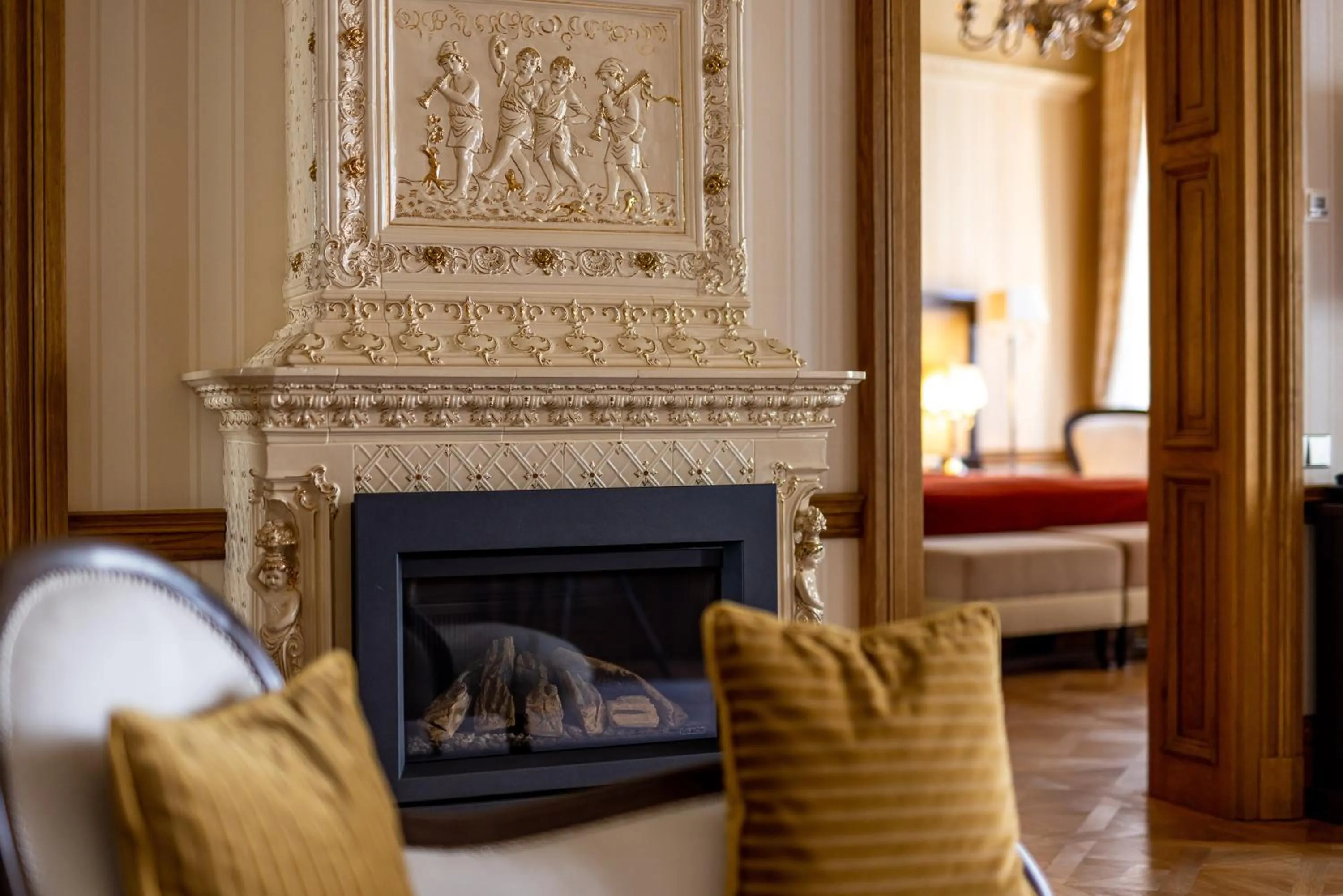 Living room, Bed in Grandhotel Pupp