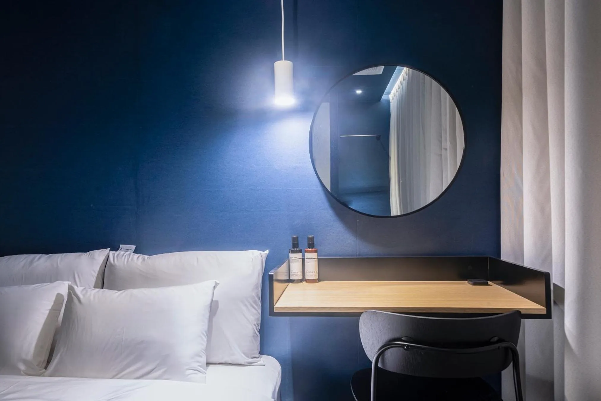 Bed in Croissant Hotel Guri by Aank