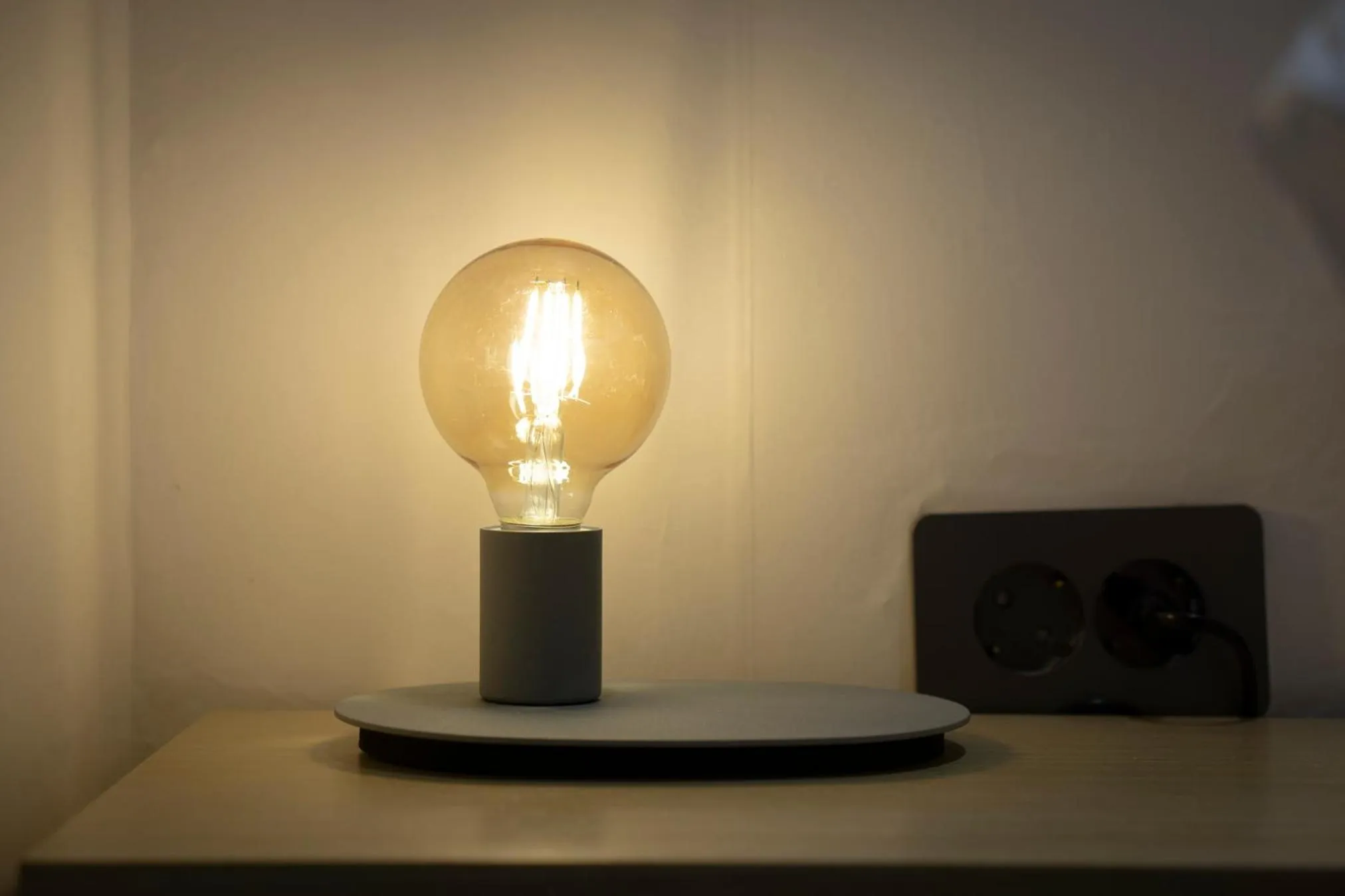 Decorative detail in Croissant Hotel Guri by Aank