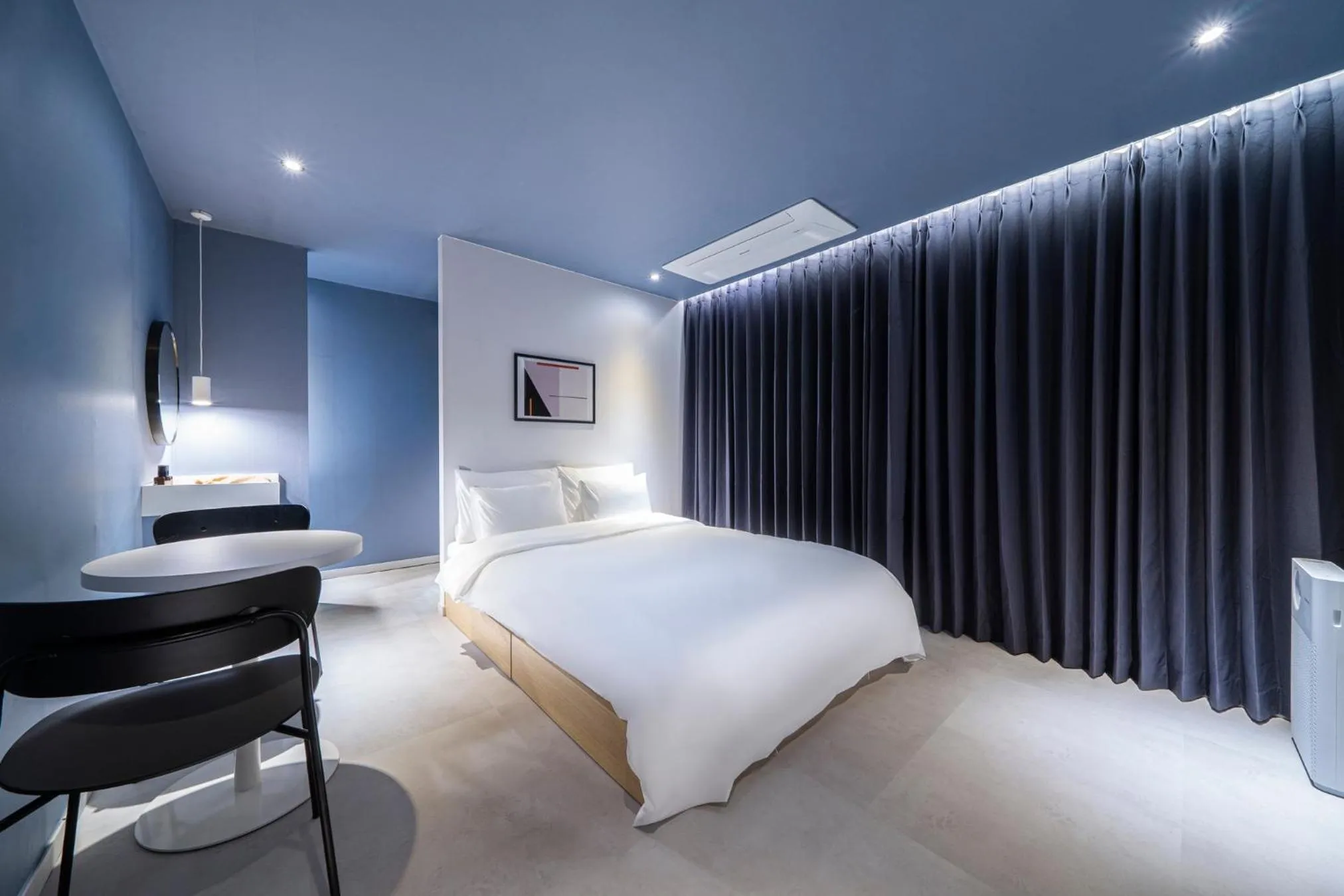 Bed in Croissant Hotel Guri by Aank