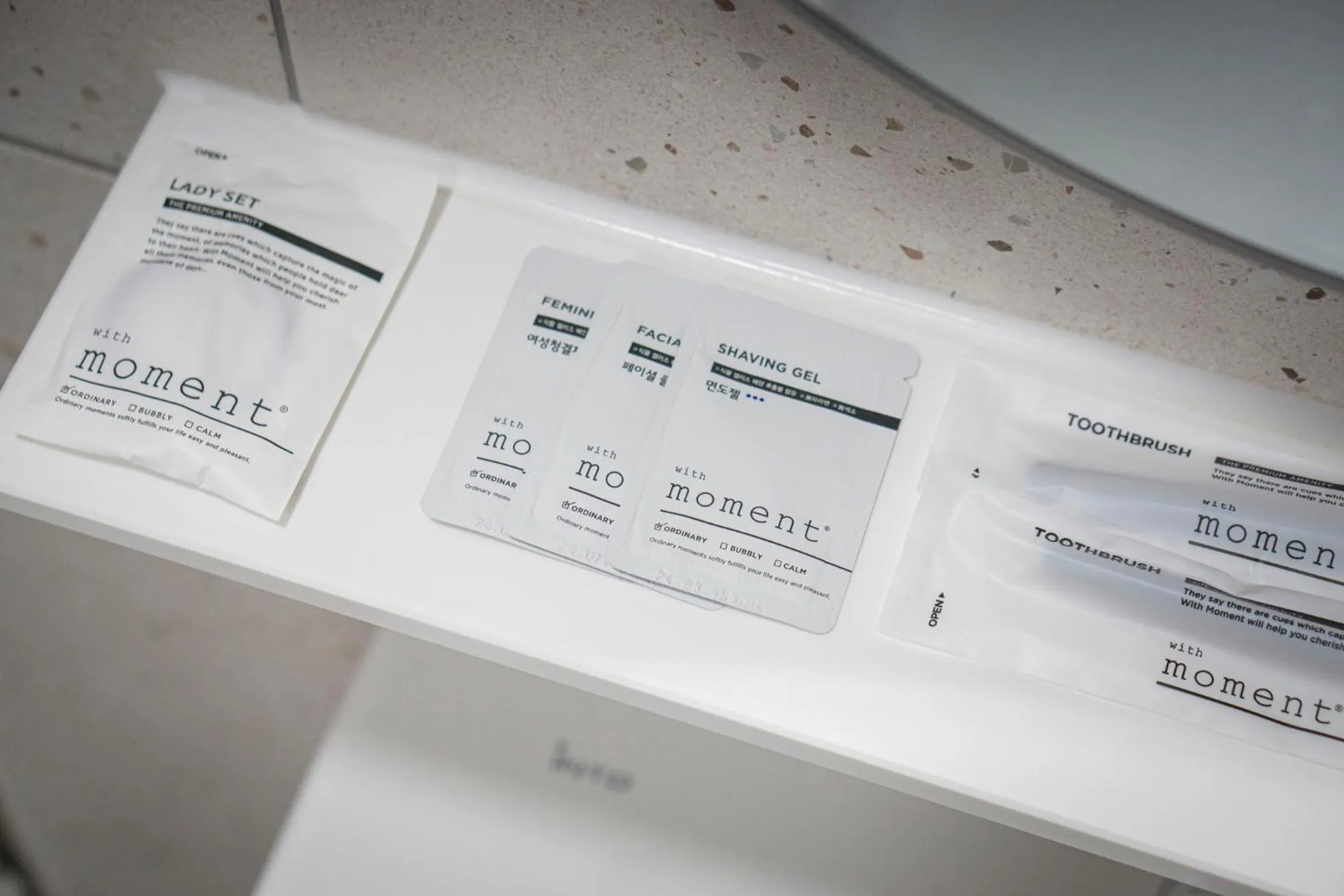 Decorative detail in Croissant Hotel Guri by Aank