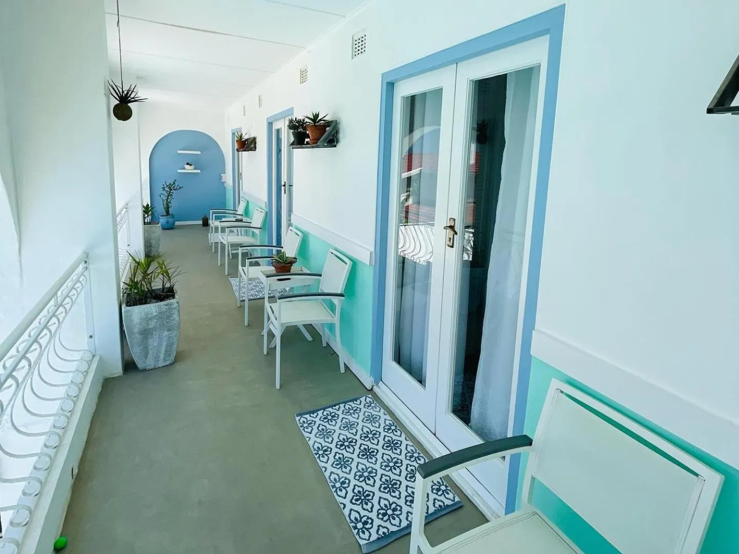 Balcony/Terrace in ThE LaZy ShArK