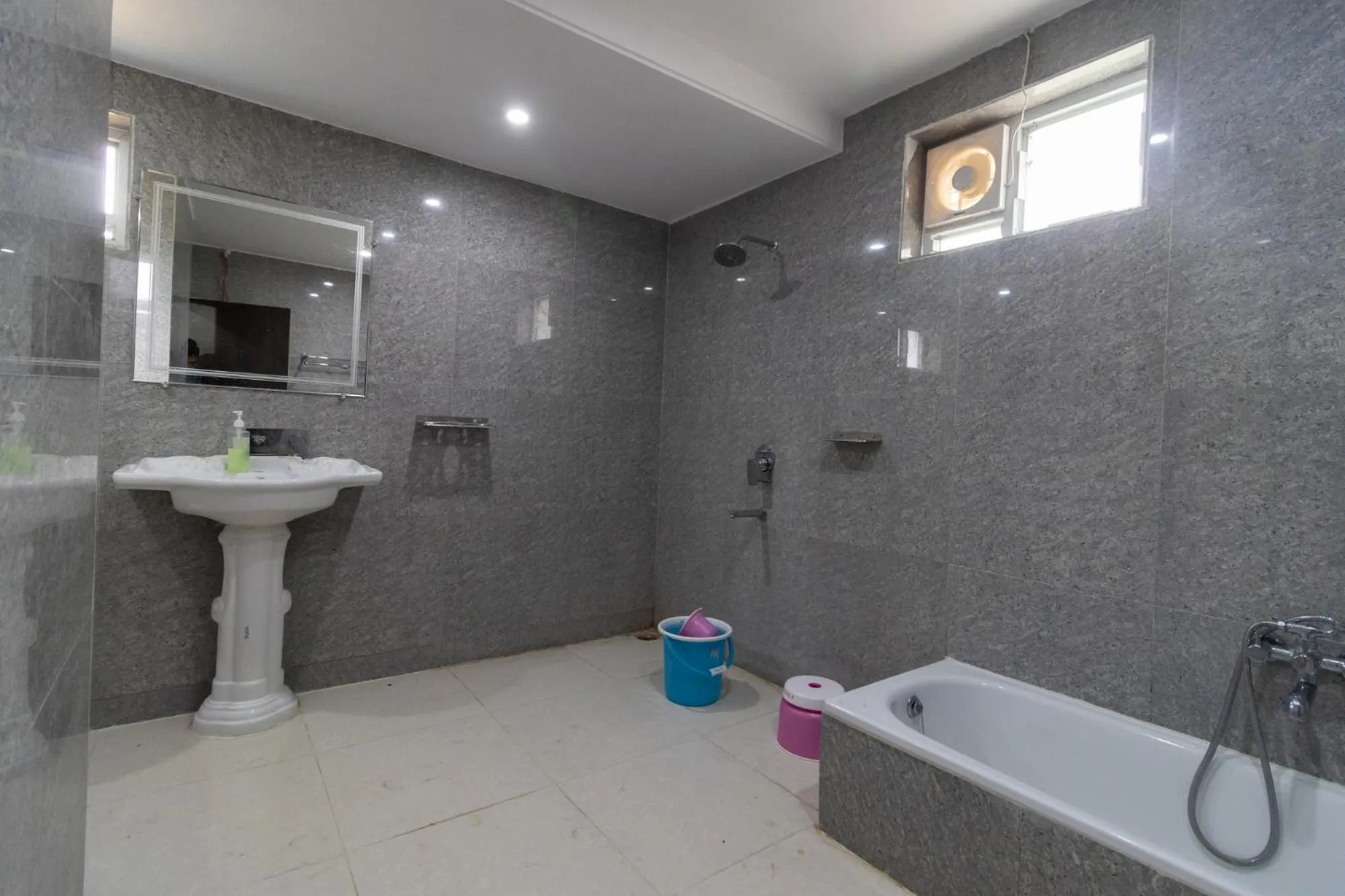 Toilet in Vrindavan Gopala Resort