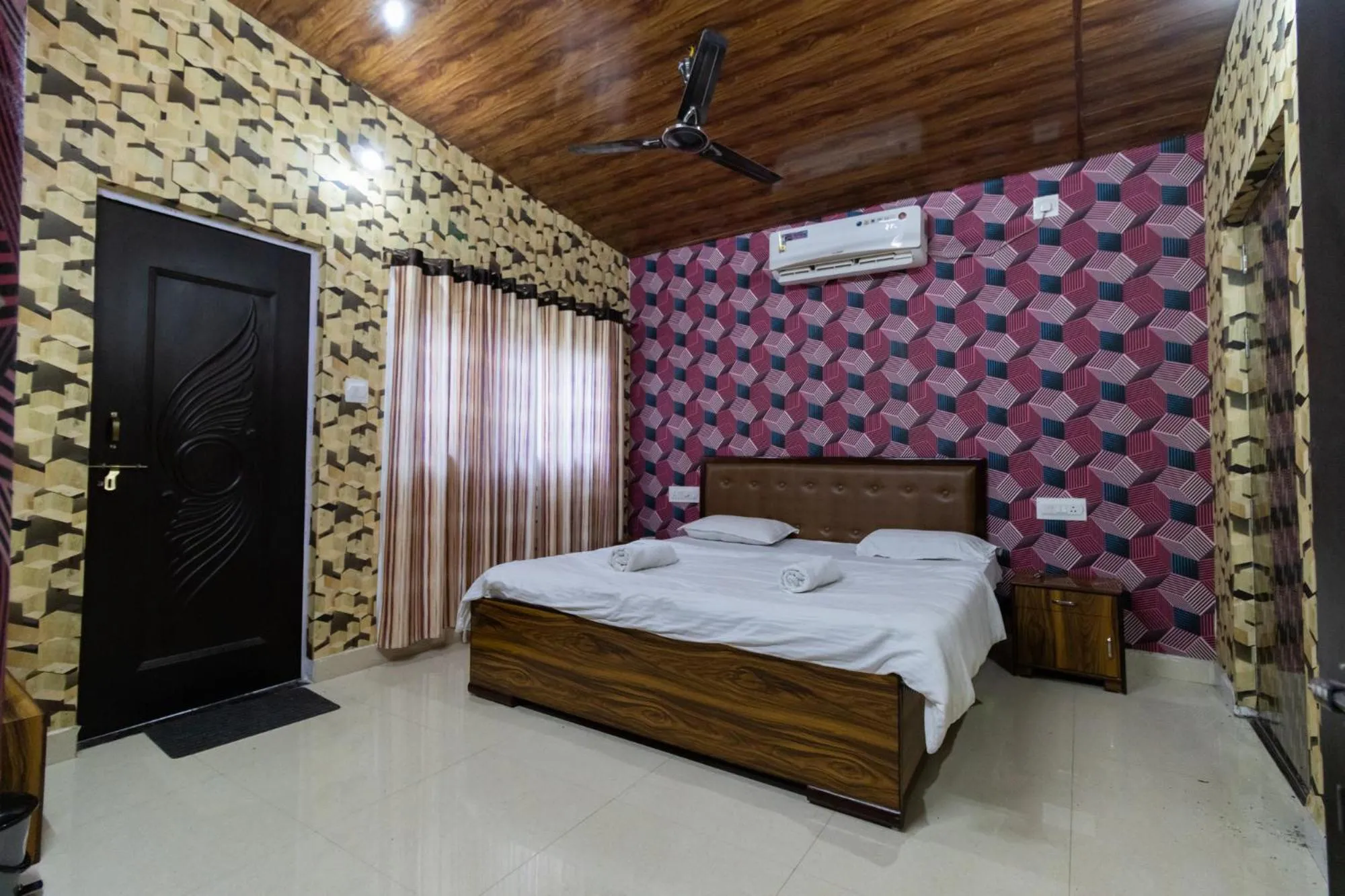 Bedroom, Bed in Vrindavan Gopala Resort
