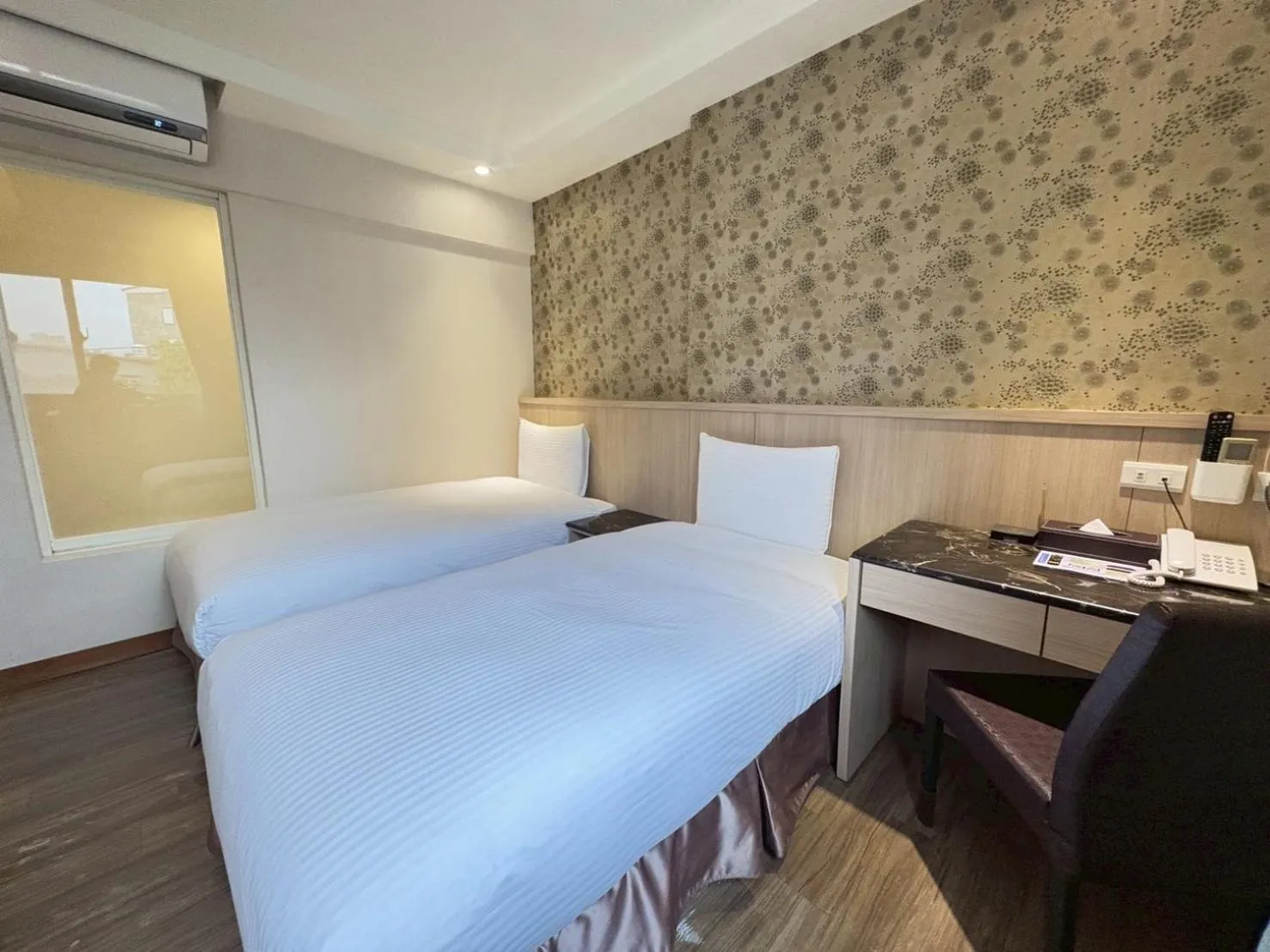 Bed in Tc慢旅花蓮館-近東大門夜市市中心