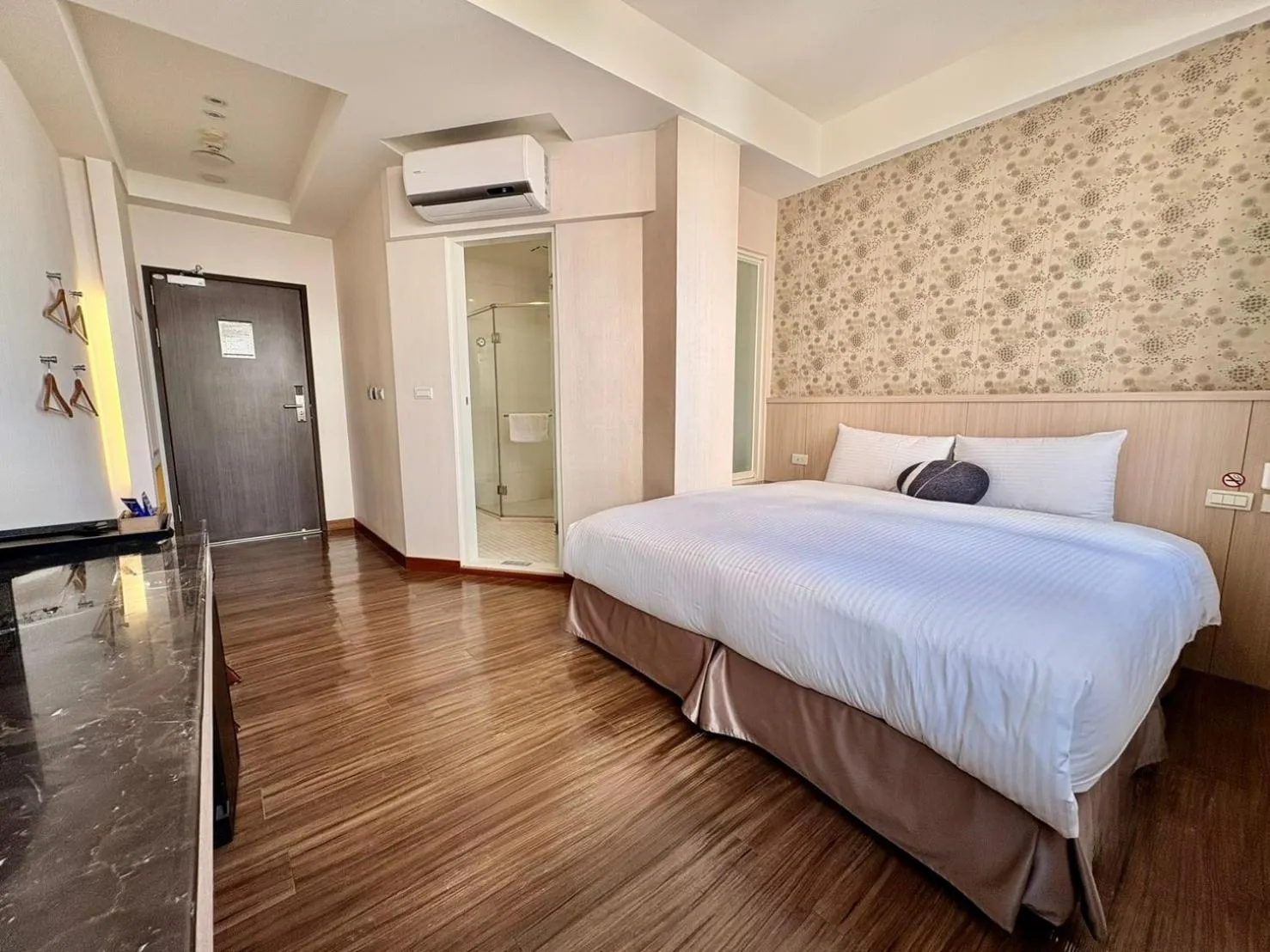 Bed in Tc慢旅花蓮館-近東大門夜市市中心