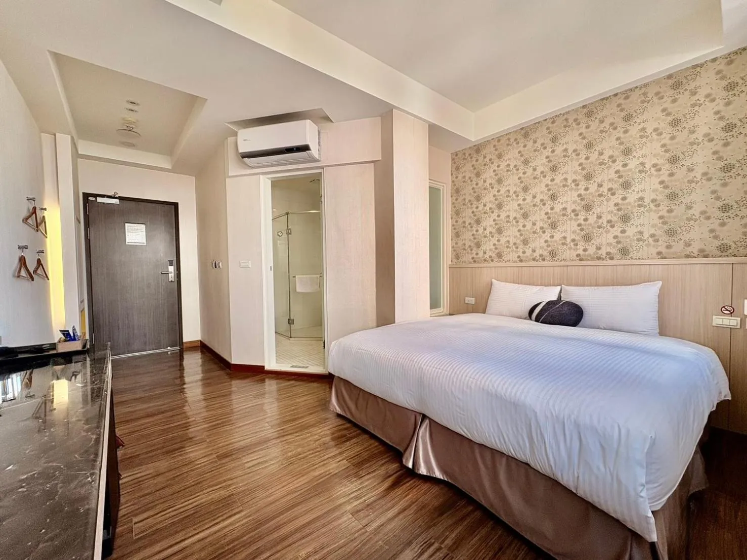 Bed in Tc慢旅花蓮館-近東大門夜市市中心