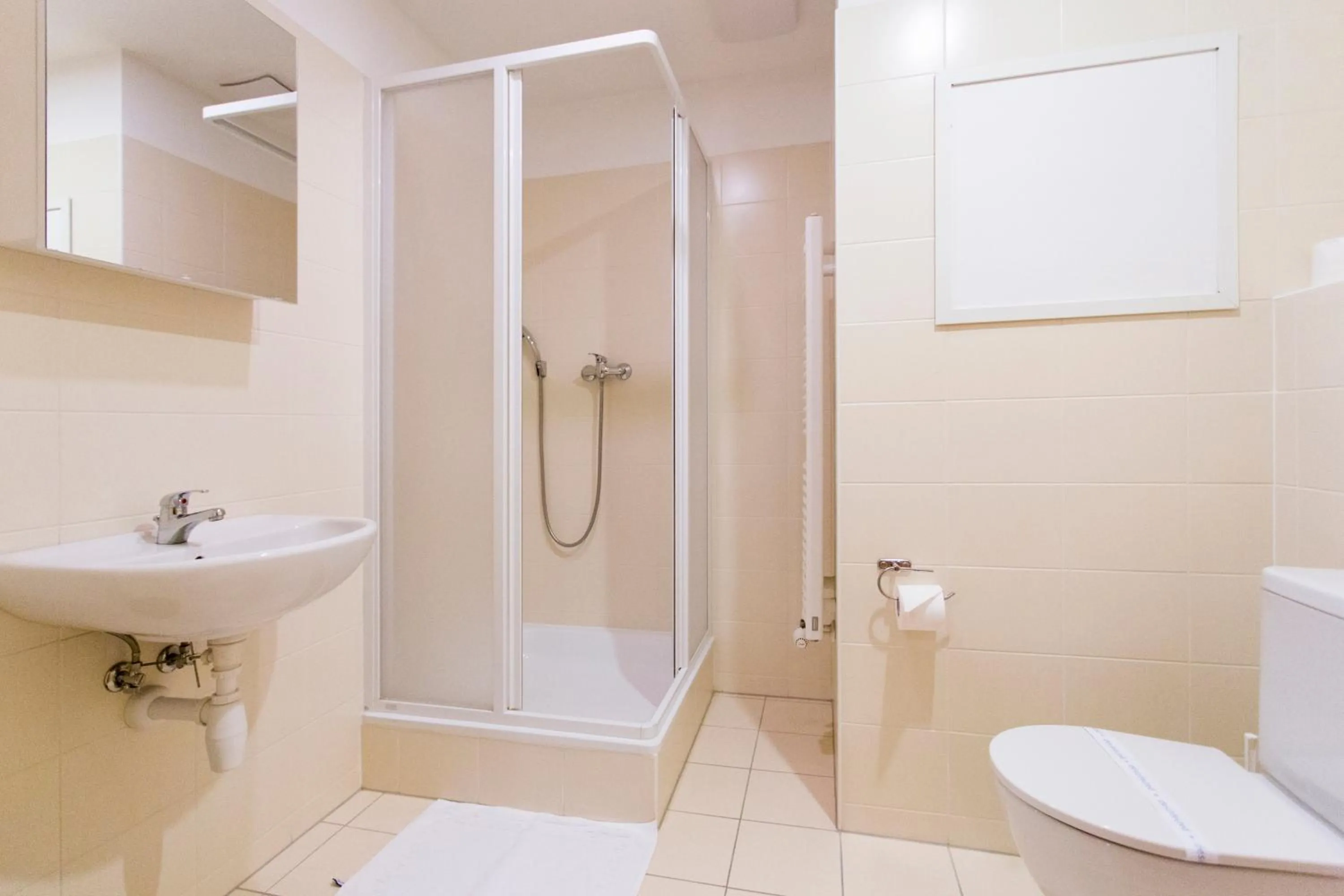 Shower in Hotel Gól garni