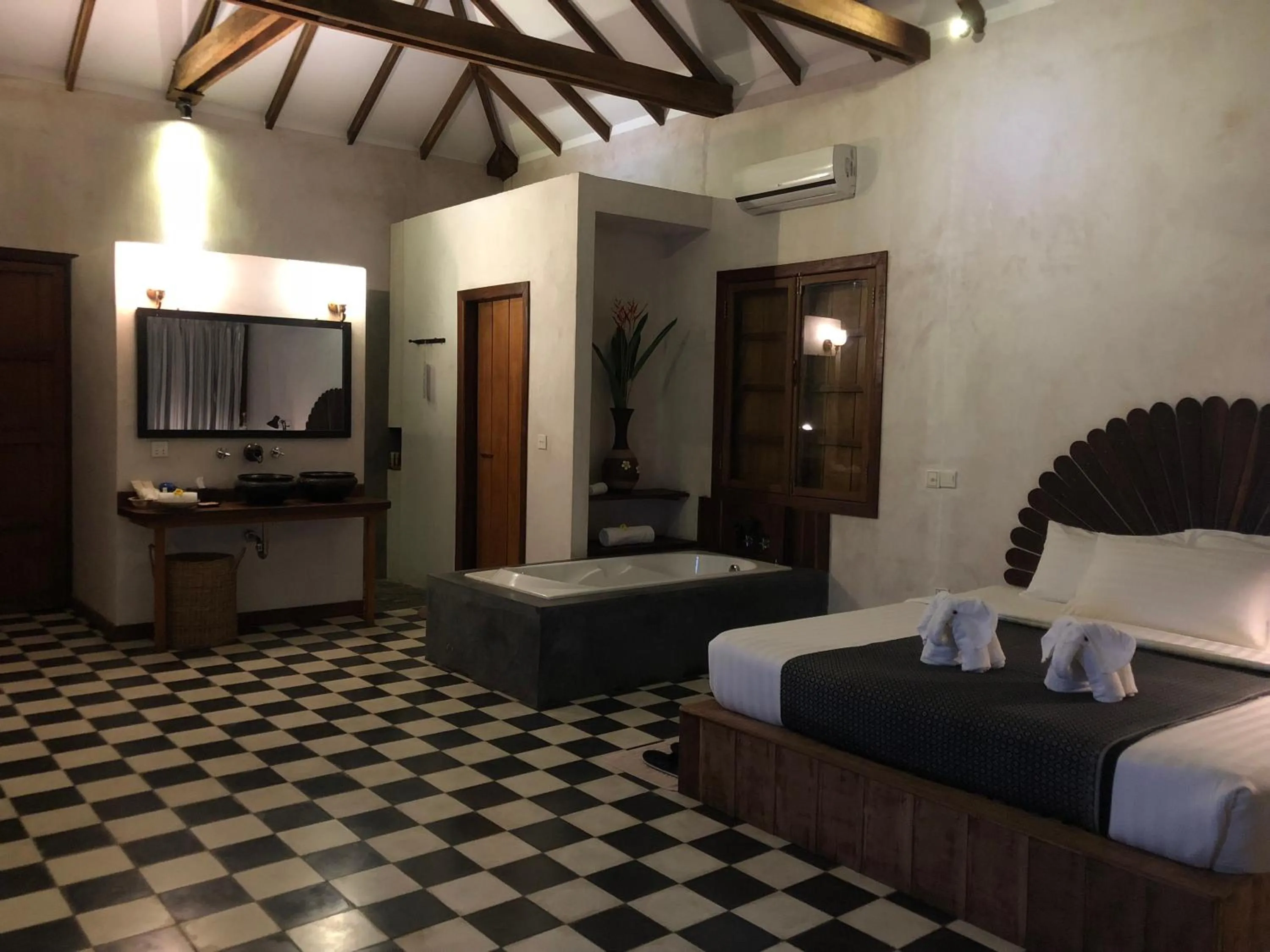 Bedroom, TV/Entertainment Center in Angkor Rural Boutique Resort