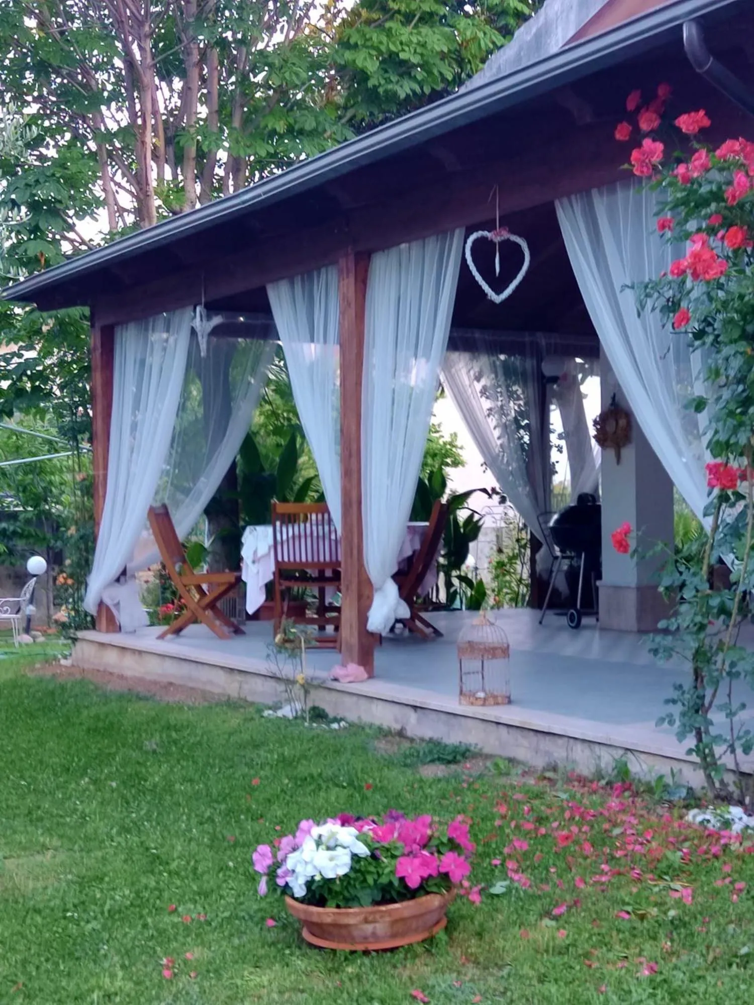 Garden in Villa Carol Appartamento e B&B