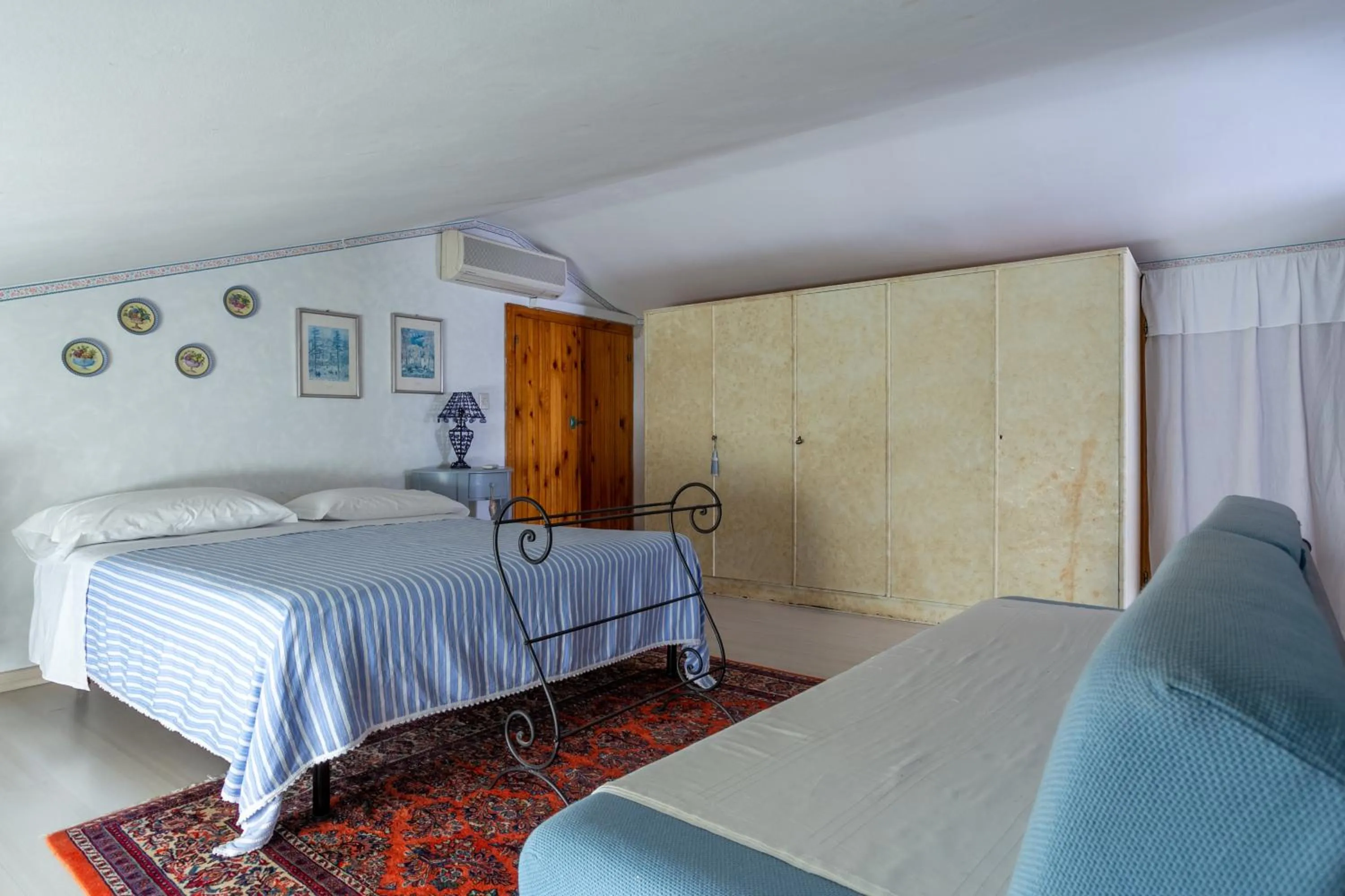 View (from property/room), Bed in Villa Carol Appartamento e B&B