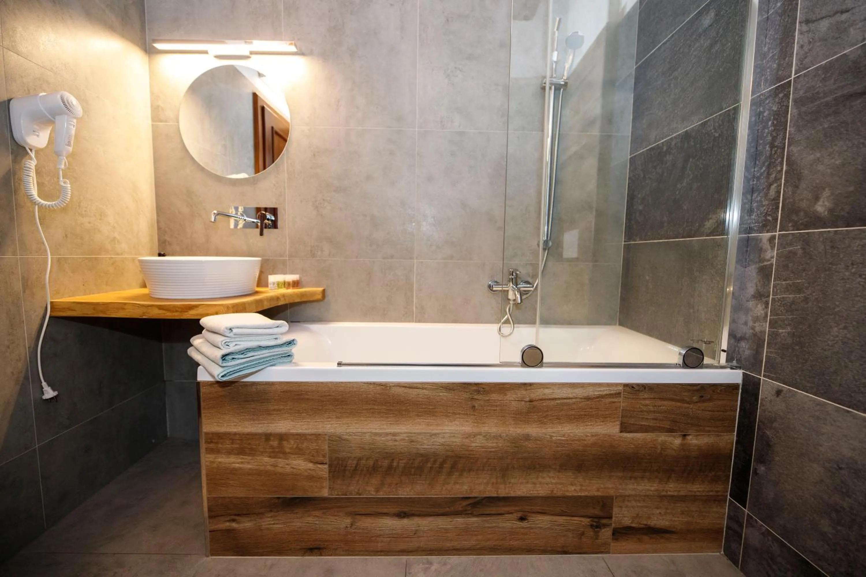 Bath in Hotel Svambersky dum