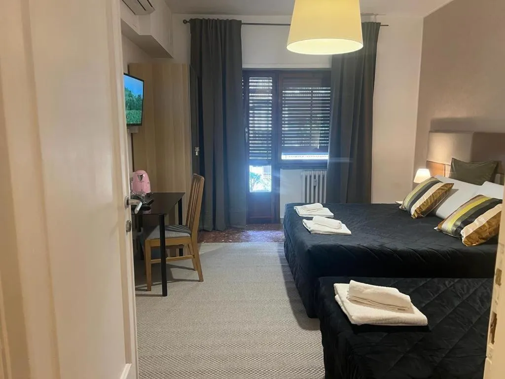 Bed in Appia Avenue 639