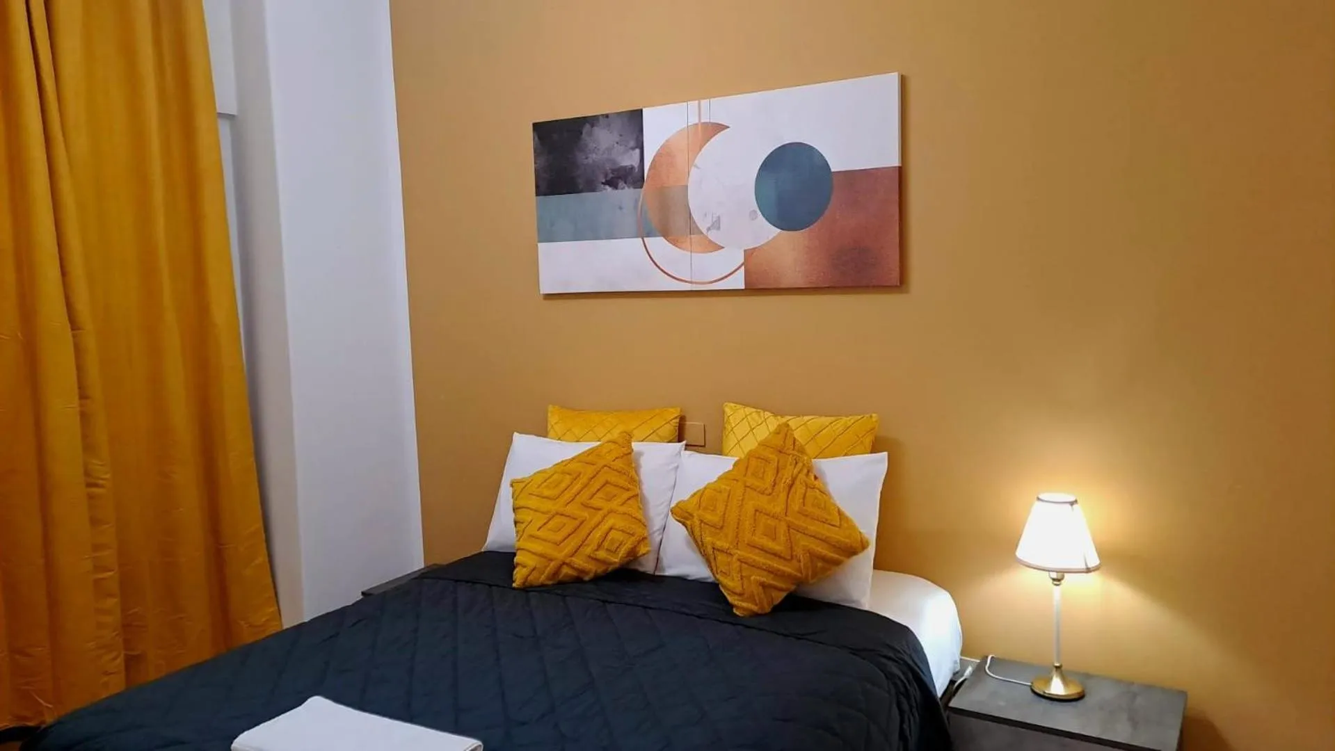 Bed in Appia Avenue 639