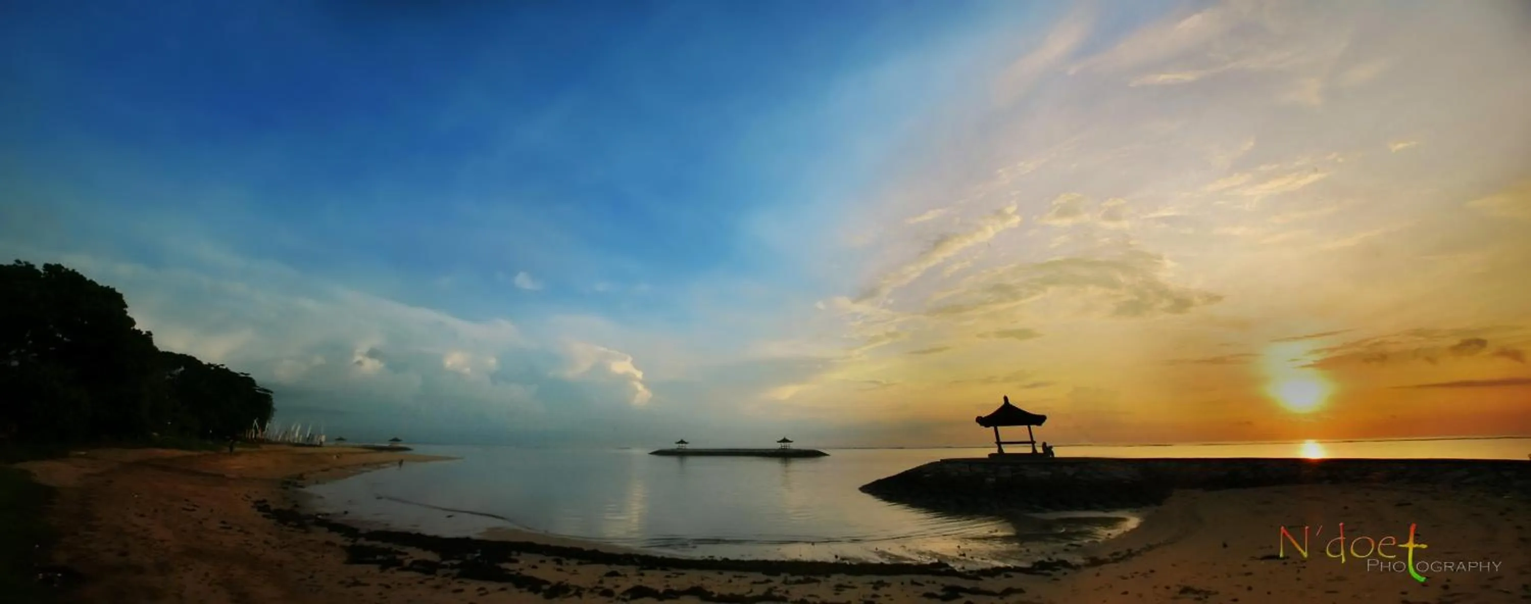 Beach in Swastika Guesthouse Sanur