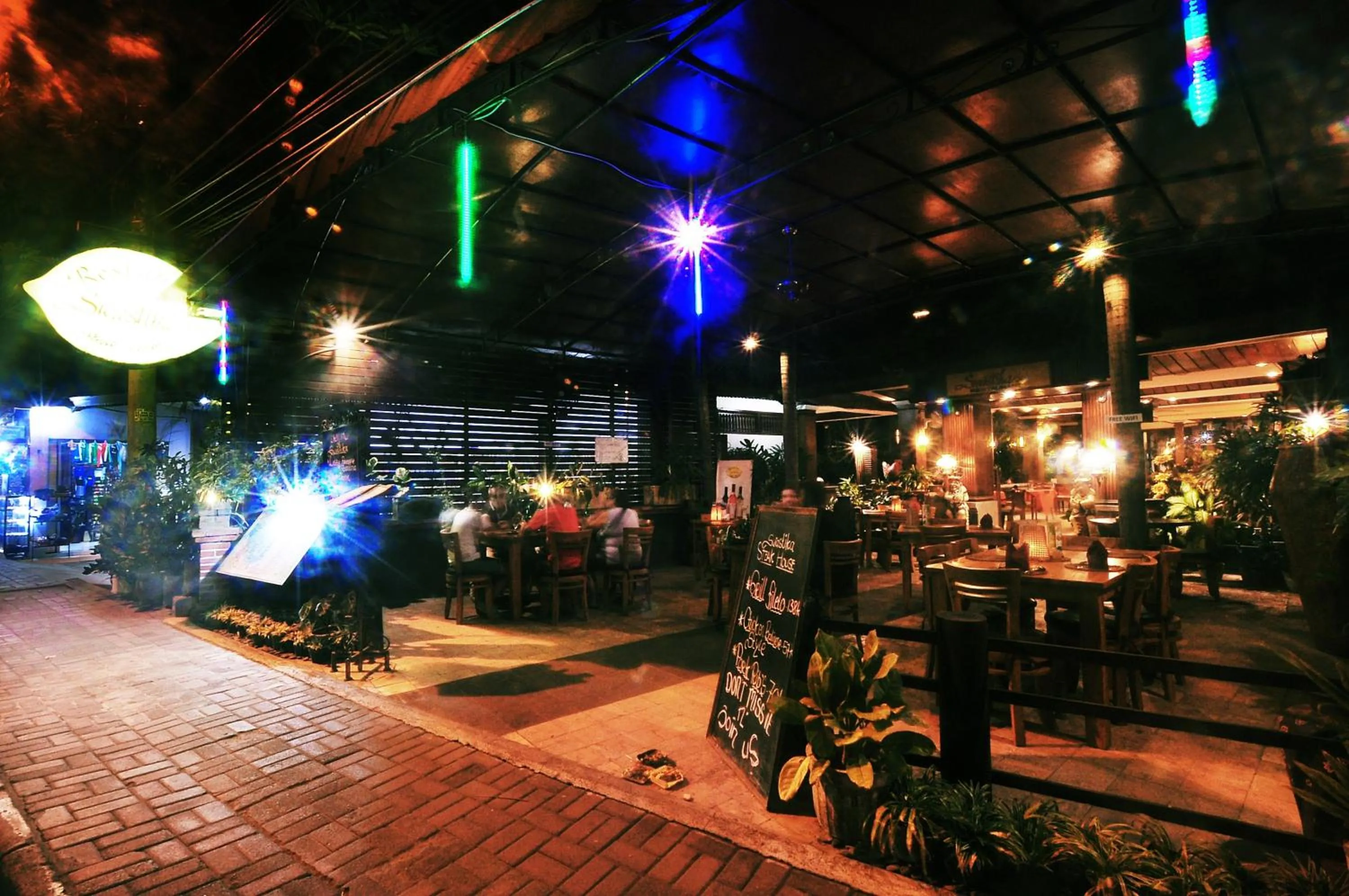 Property building in Swastika Guesthouse Sanur