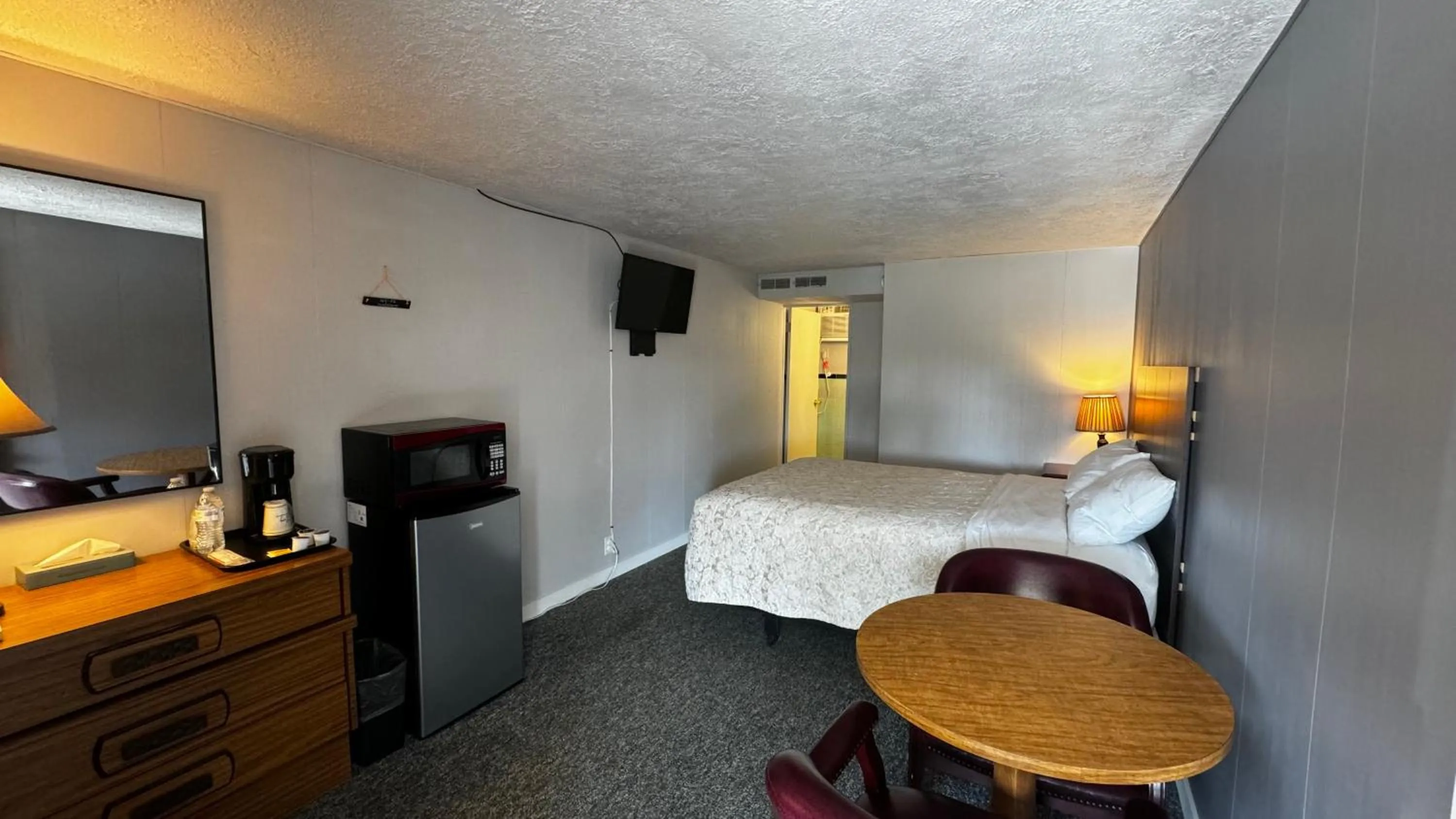 TV and multimedia, Bed in Hopwood Motel