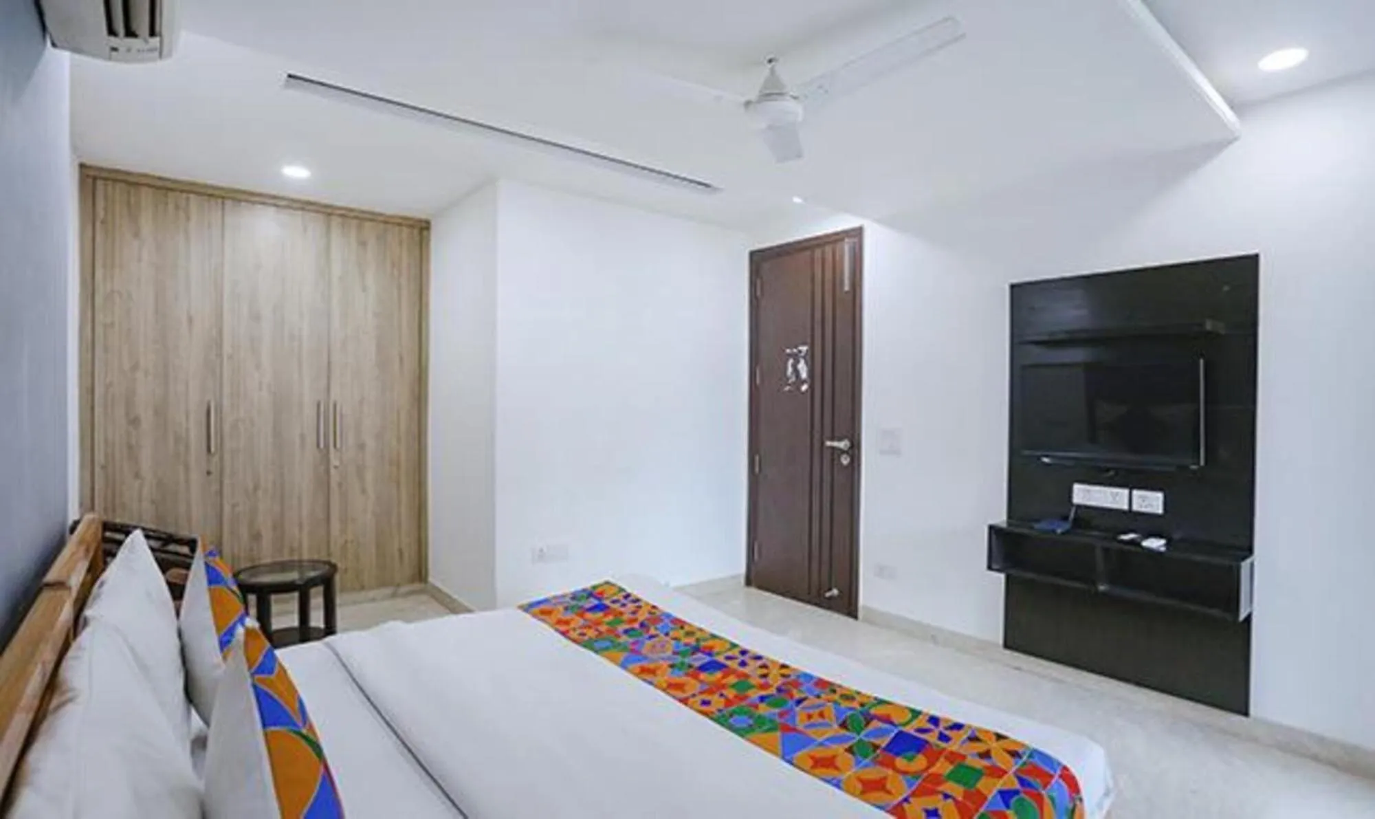 Bed in Via Dream Living