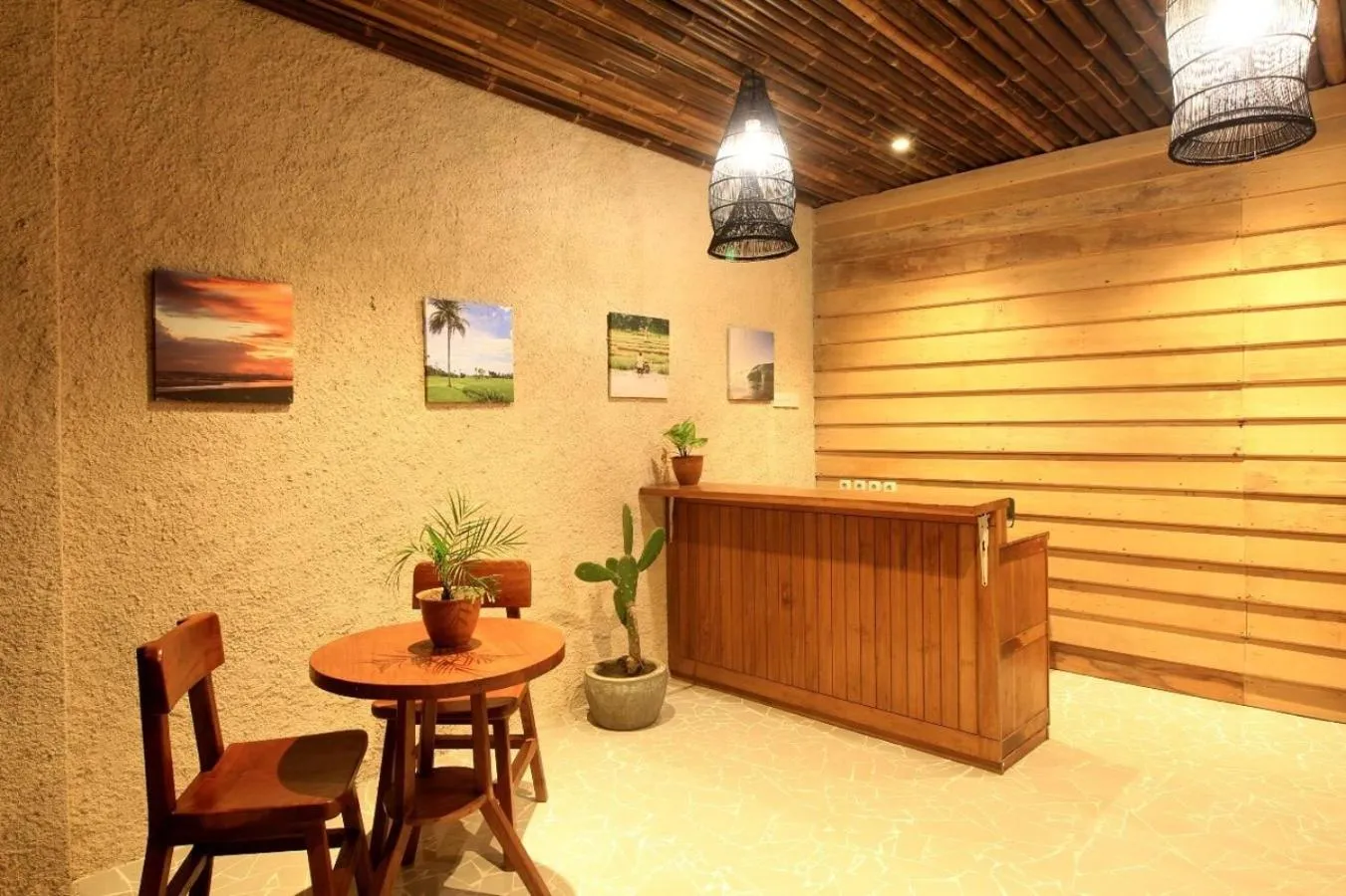 Lobby or reception in Cabana Surf and Stay