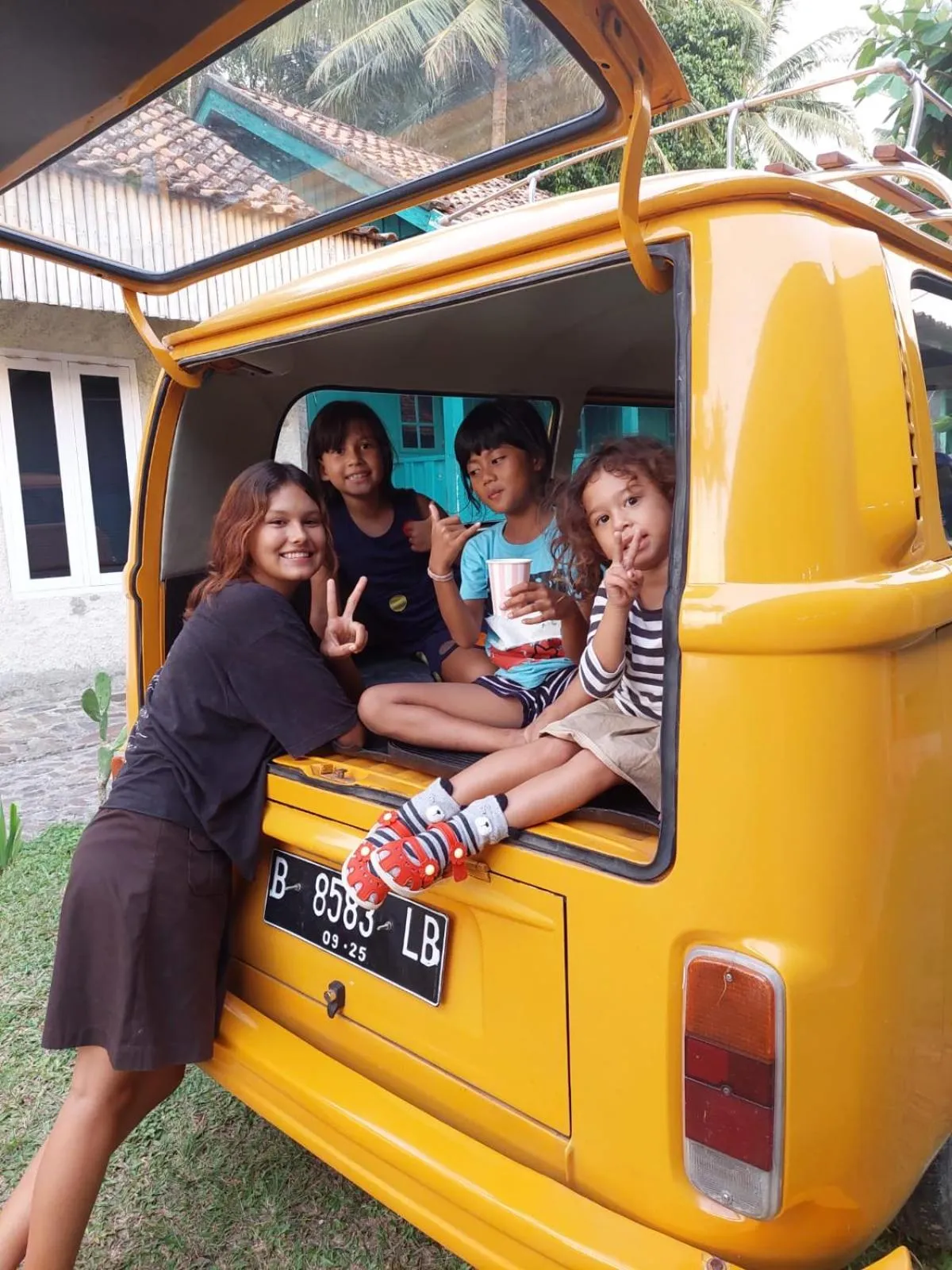 Guests in Cabana Surf and Stay