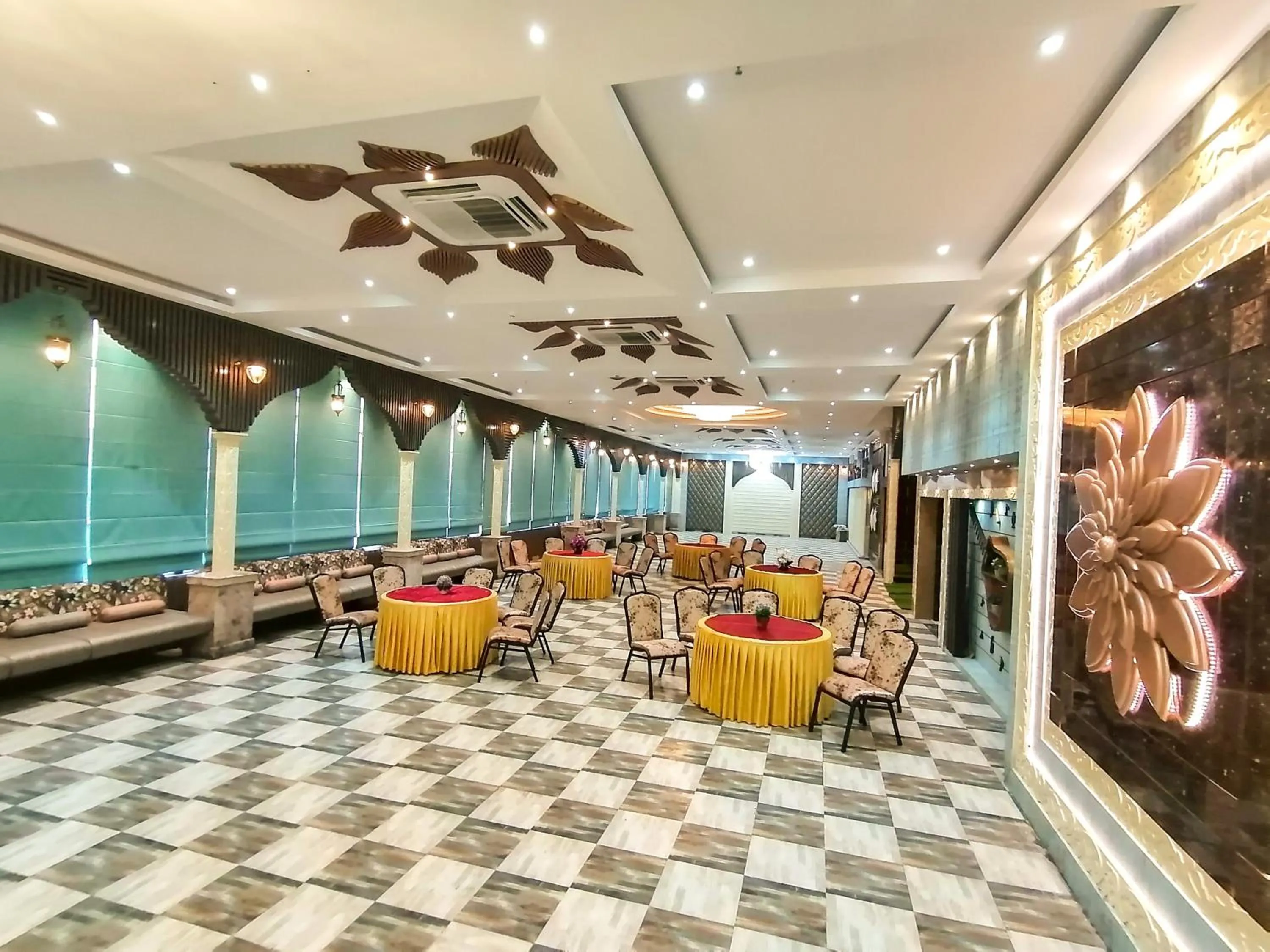 Banquet/Function facilities in Ghar 365 Residency