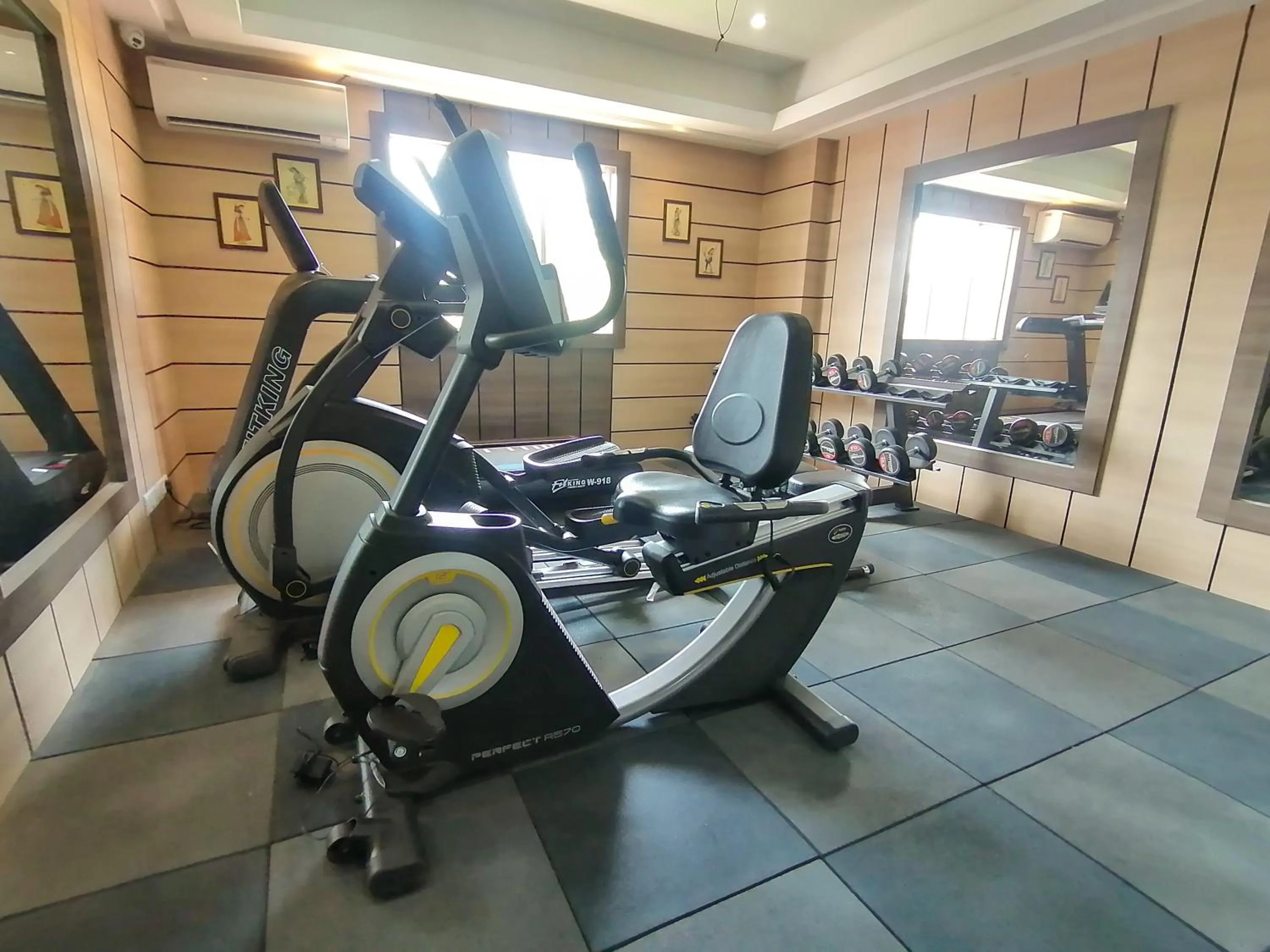 Fitness centre/facilities in Ghar 365 Residency