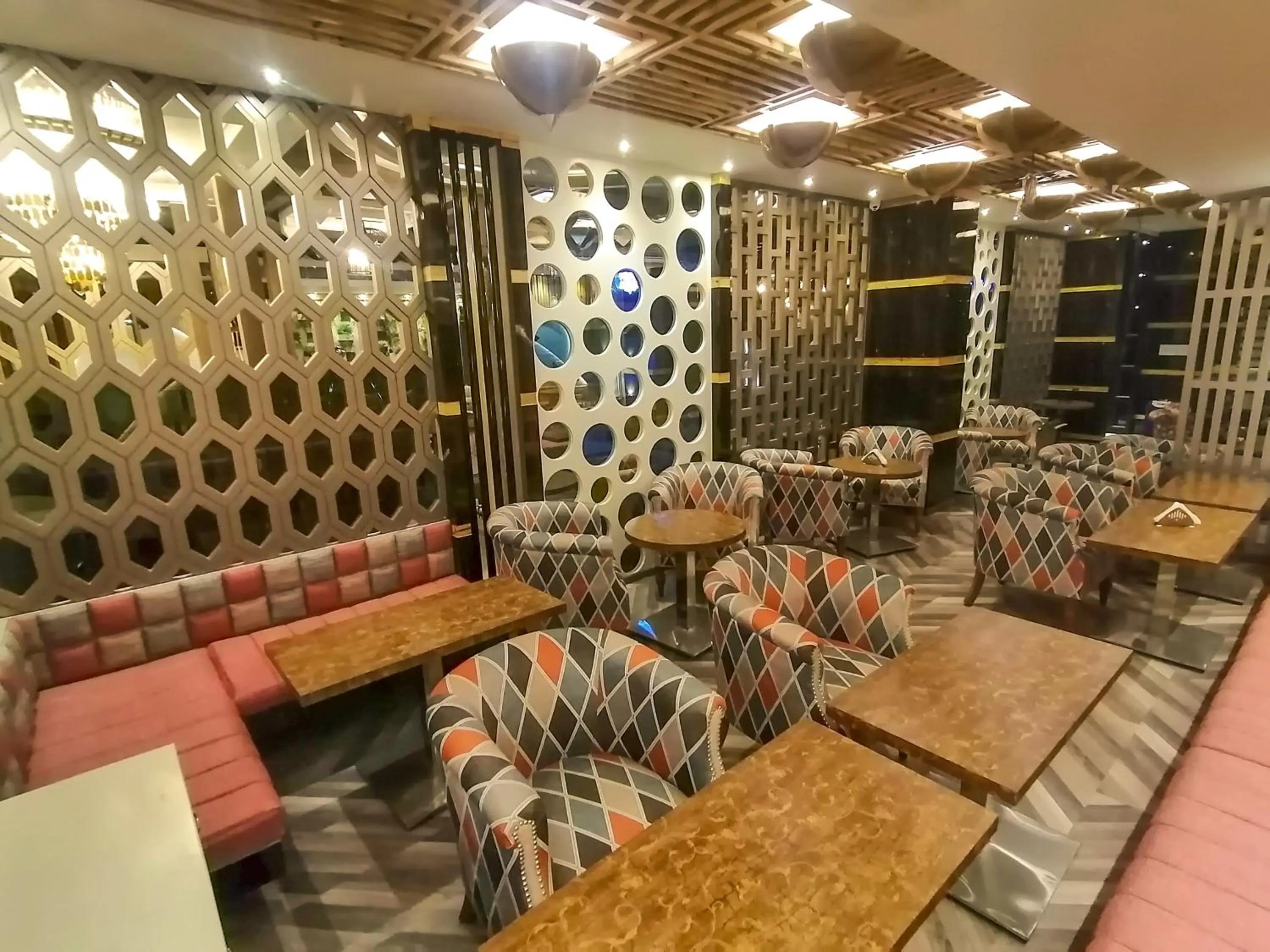 Lounge or bar in Ghar 365 Residency